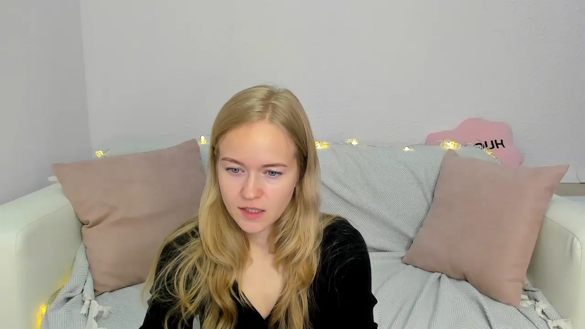 Gallery image thumbnail from Angel_Kristy's myfreecams stream on, 05/31/2024, 04:04 image 3 of 20
