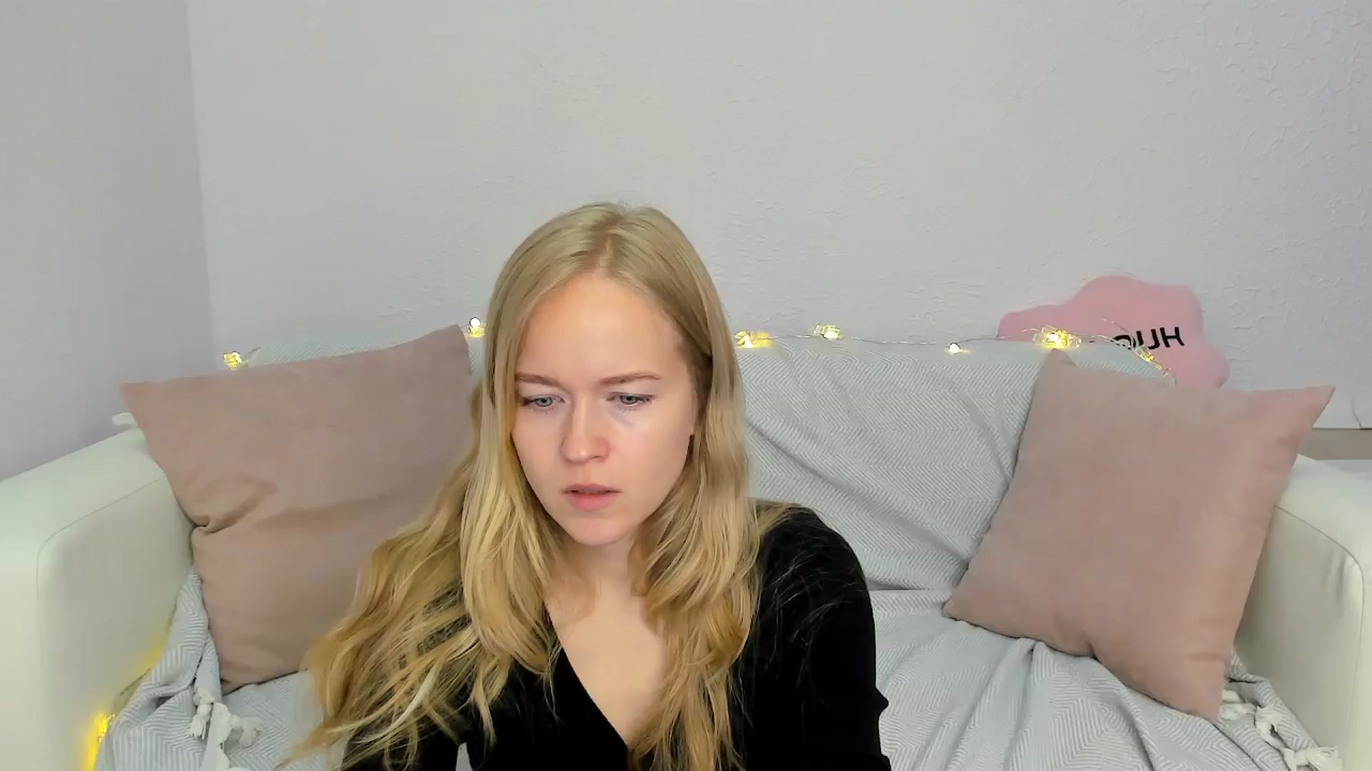 Gallery image thumbnail from Angel_Kristy's myfreecams stream on, 05/31/2024, 04:04 image 7 of 20