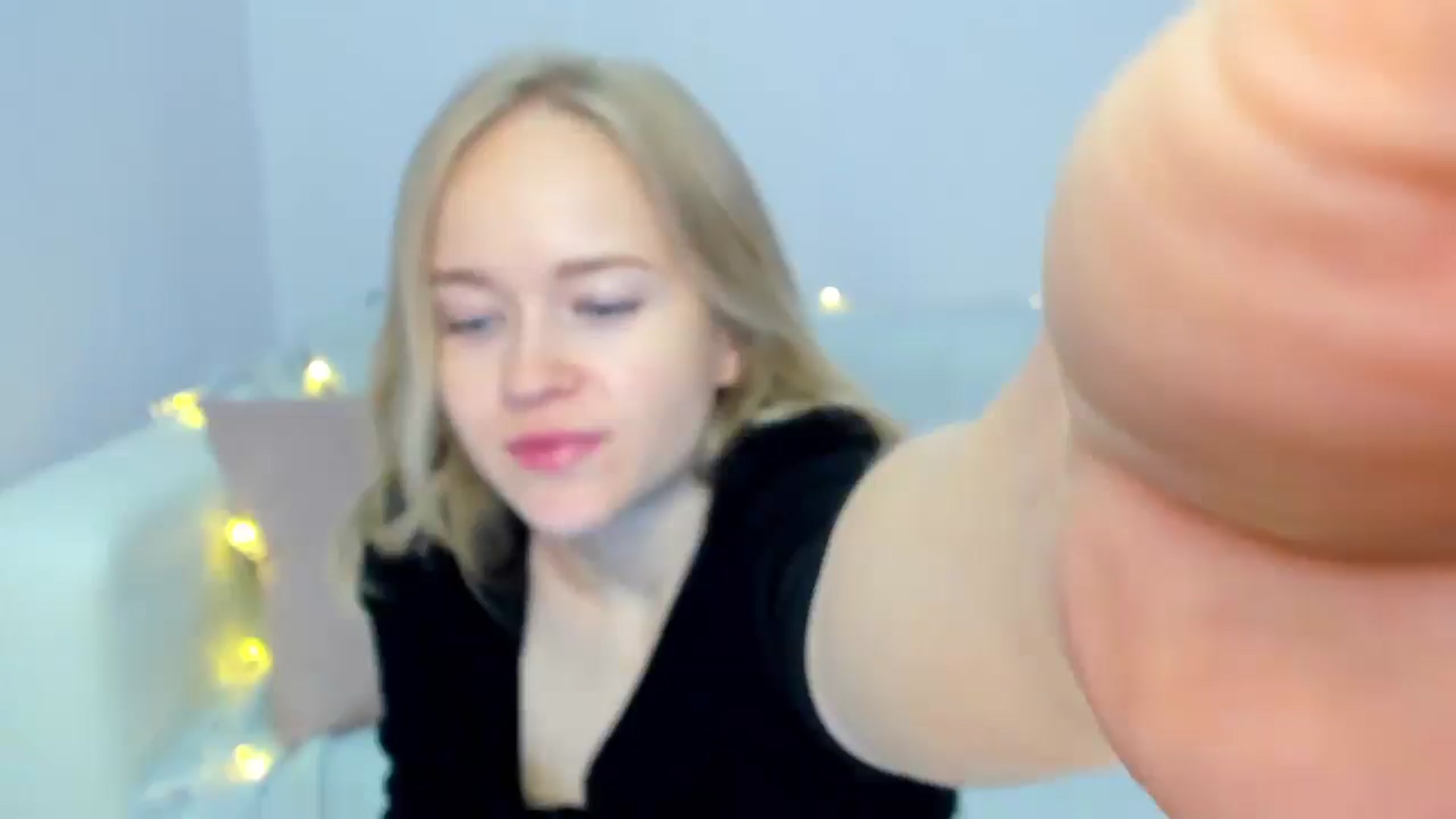 Gallery image thumbnail from Angel_Kristy's myfreecams stream on, 05/31/2024, 06:14 image 1 of 20