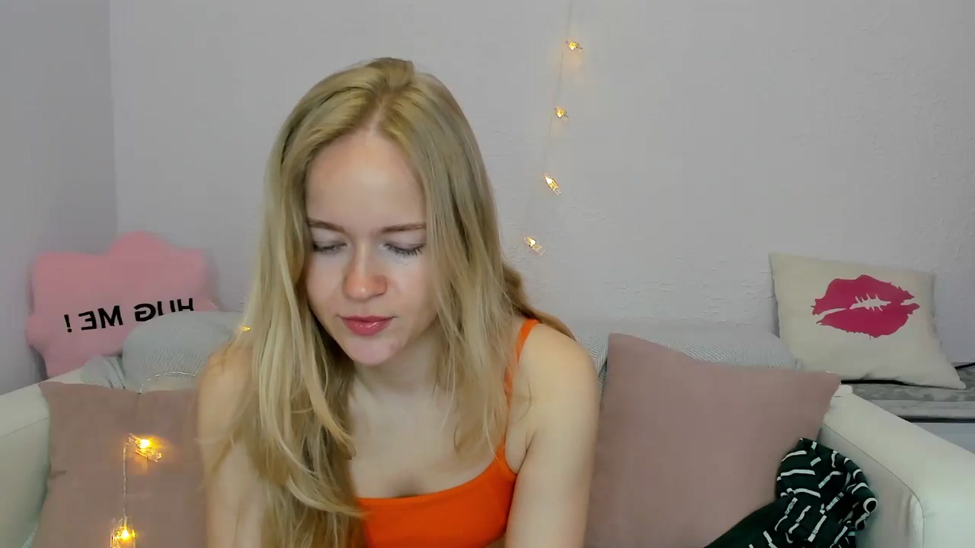 Gallery image thumbnail from Angel_Kristy's myfreecams stream on, 06/05/2024, 03:10 image 9 of 20