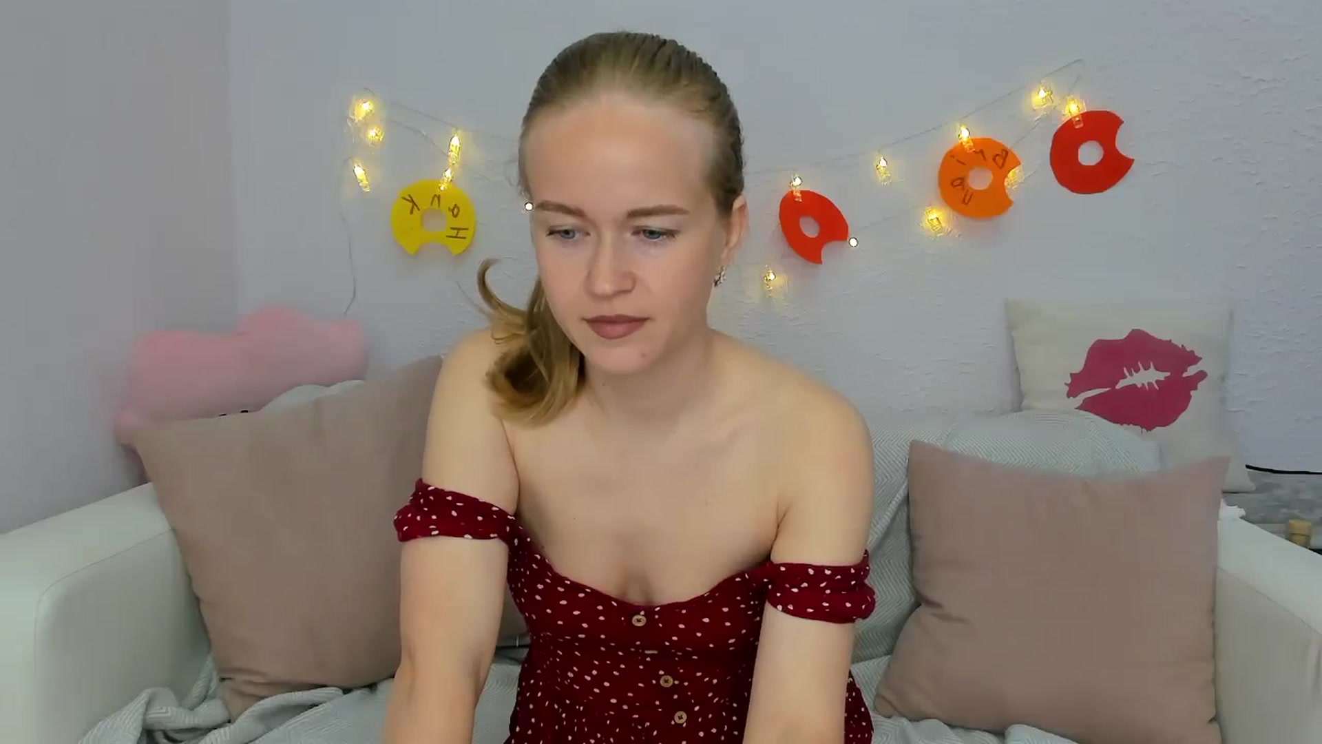 Gallery image thumbnail from Angel_Kristy's myfreecams stream on, 06/10/2024, 03:20 image 4 of 20
