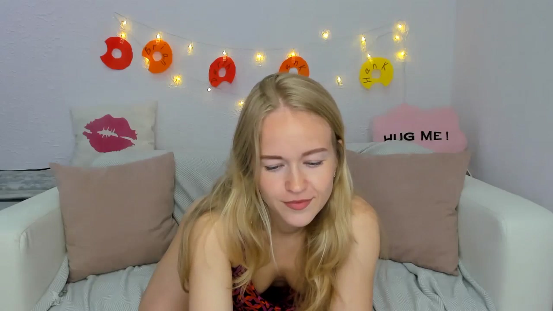 Gallery image thumbnail from Angel_Kristy's myfreecams stream on, 06/14/2024, 02:49 image 12 of 20