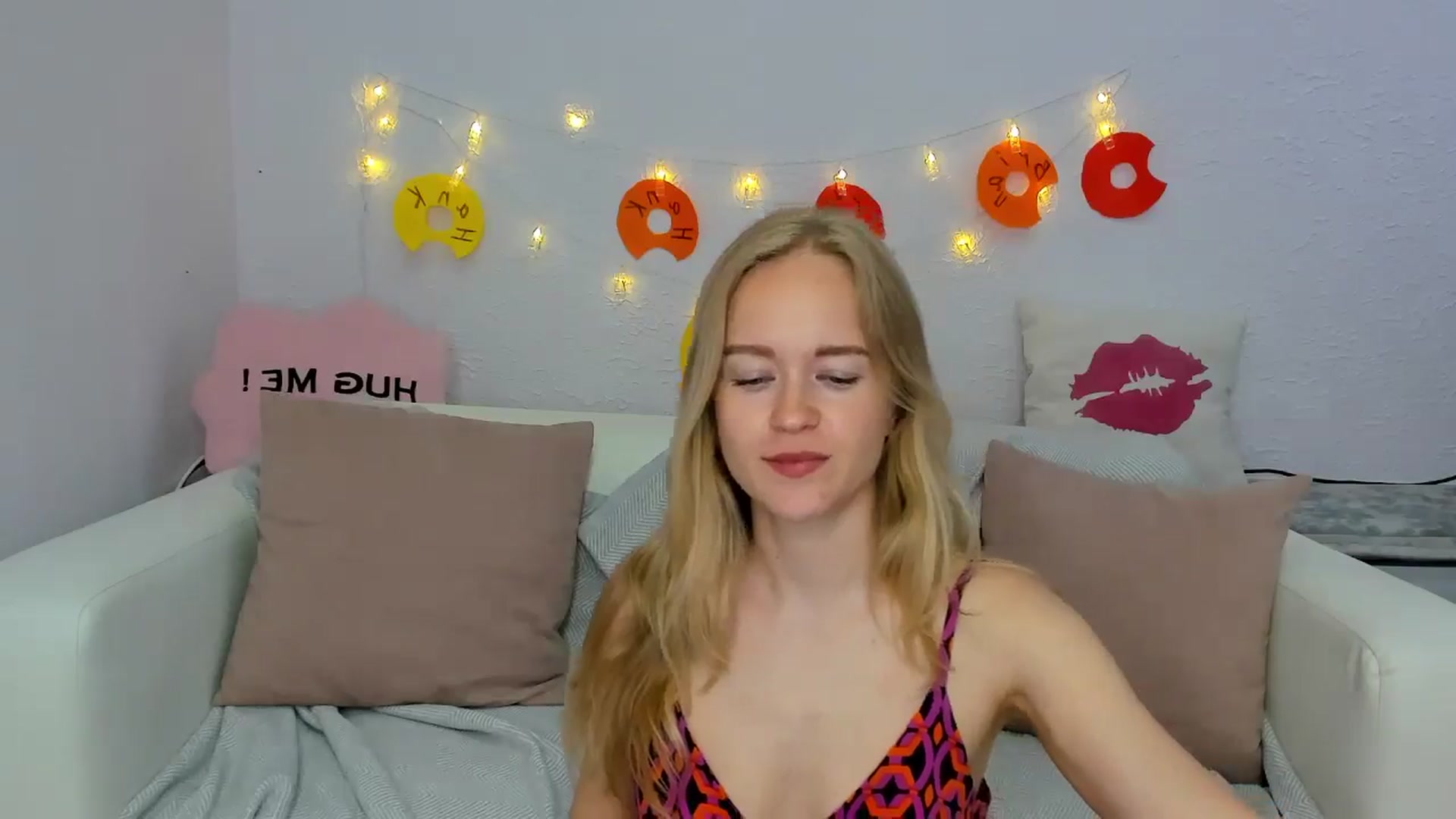 Gallery image thumbnail from Angel_Kristy's myfreecams stream on, 06/14/2024, 06:57 image 9 of 20