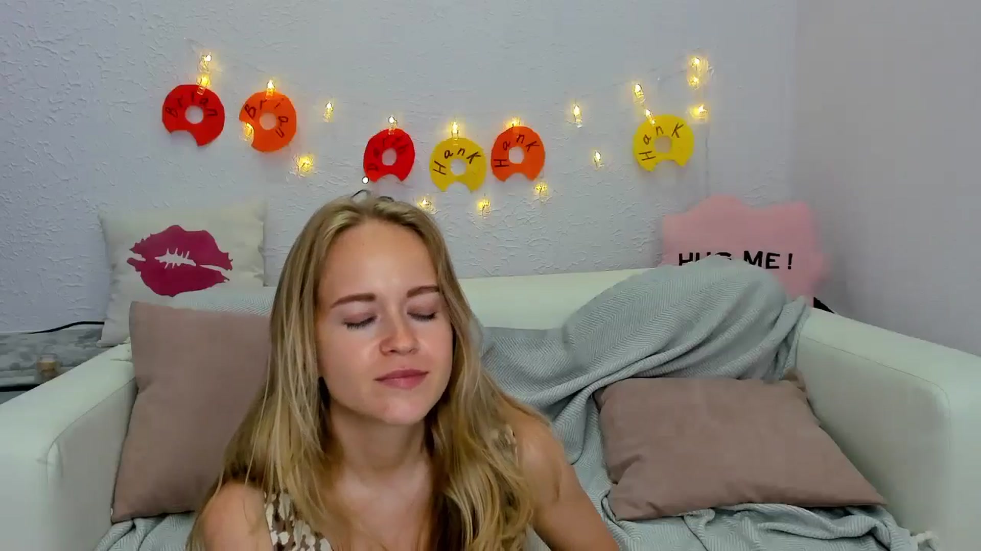 Gallery image thumbnail from Angel_Kristy's myfreecams stream on, 06/15/2024, 06:43 image 20 of 20