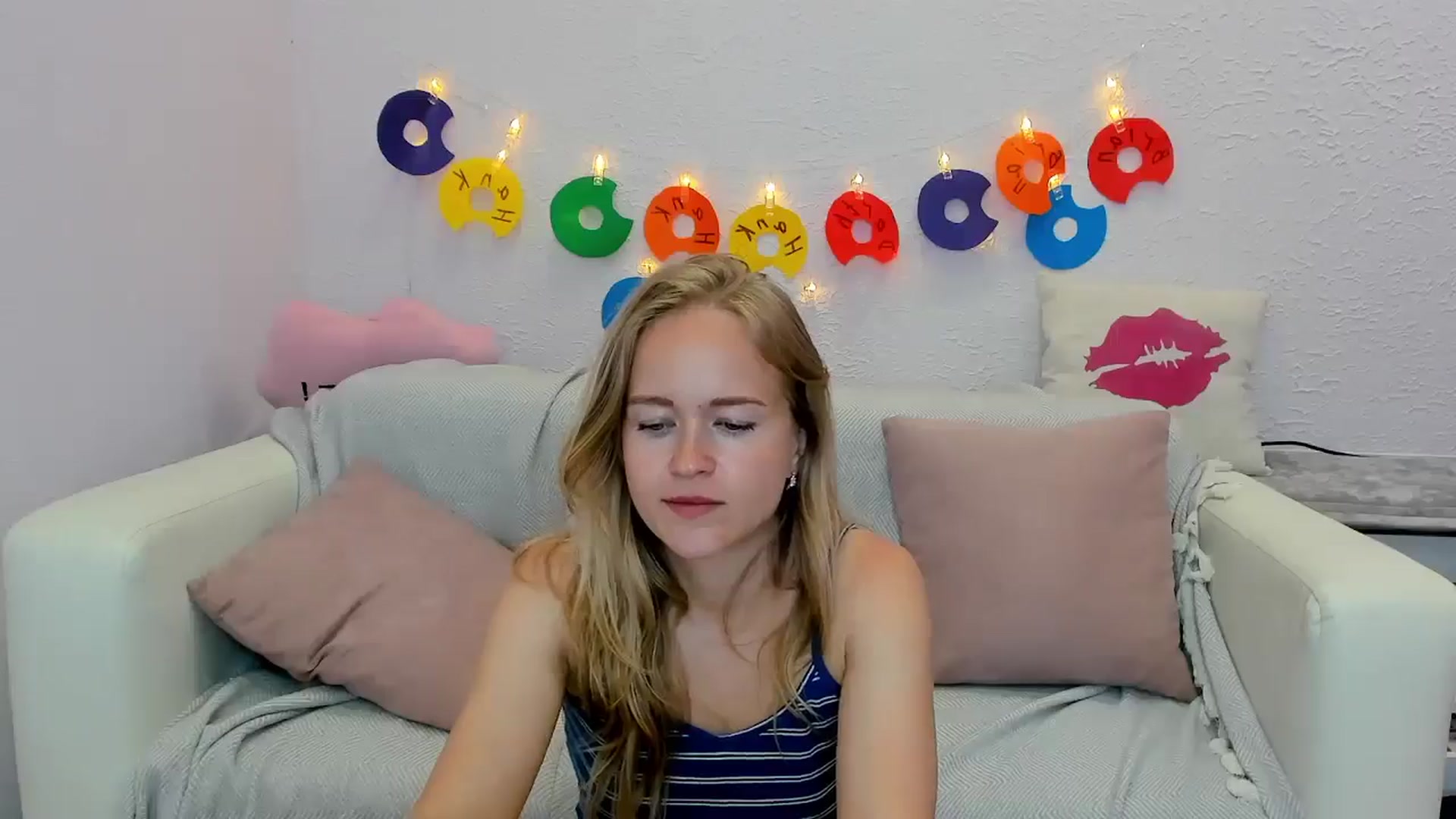 Gallery image thumbnail from Angel_Kristy's myfreecams stream on, 06/20/2024, 06:46 image 8 of 20