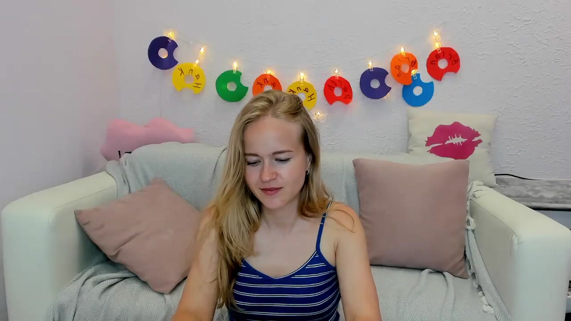 Gallery image thumbnail from Angel_Kristy's myfreecams stream on, 06/20/2024, 06:46 image 3 of 20