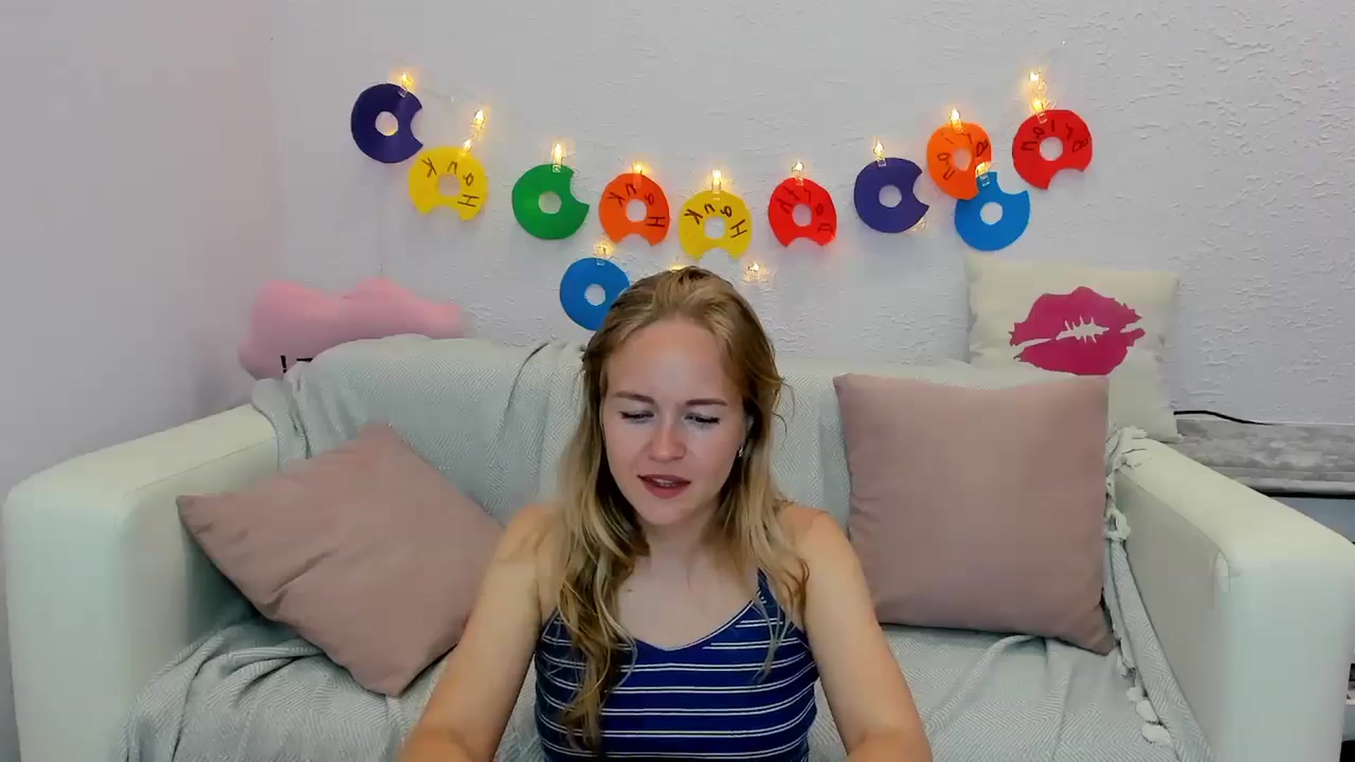 Gallery image thumbnail from Angel_Kristy's myfreecams stream on, 06/20/2024, 06:46 image 6 of 20