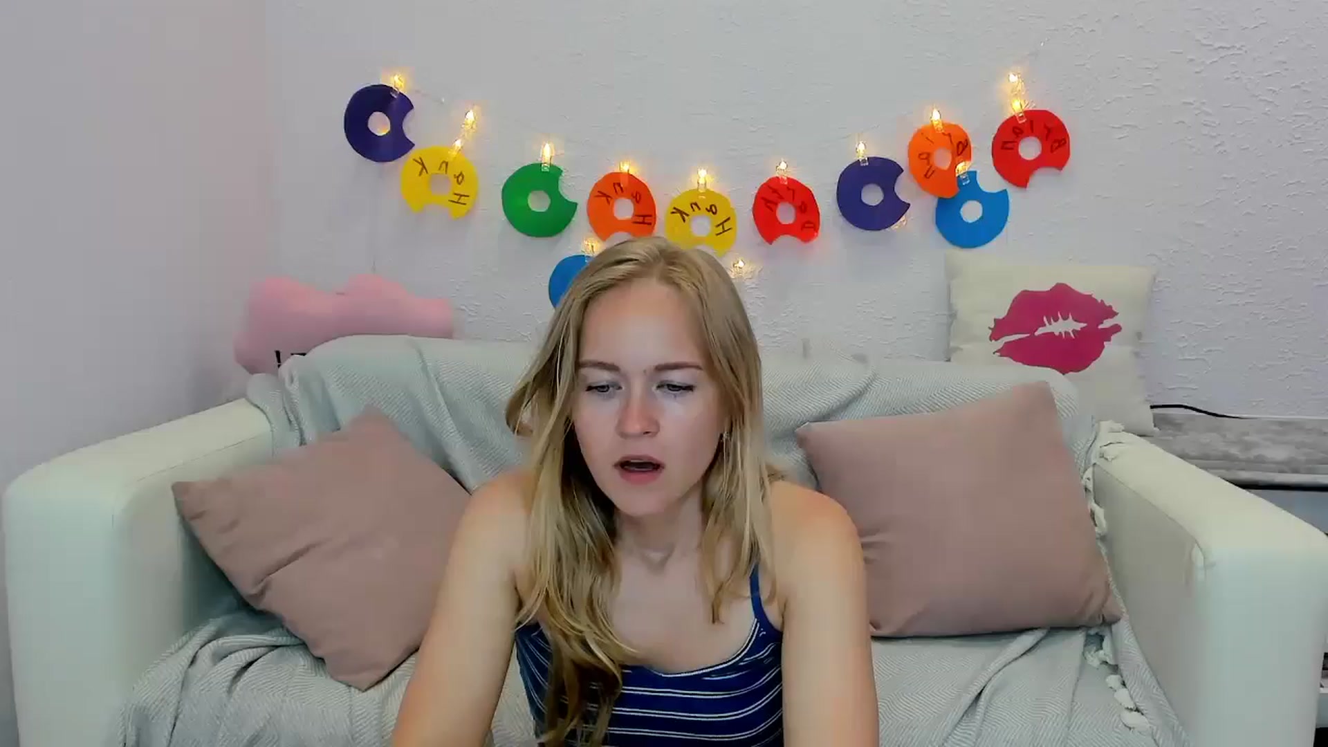 Gallery image thumbnail from Angel_Kristy's myfreecams stream on, 06/20/2024, 06:46 image 1 of 20
