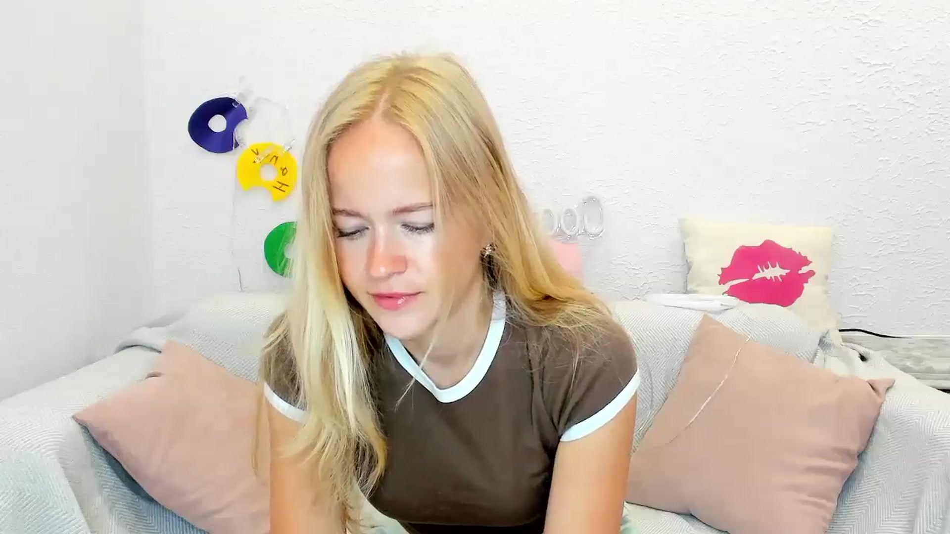 Gallery image thumbnail from Angel_Kristy's myfreecams stream on, 07/03/2024, 02:23 image 3 of 20