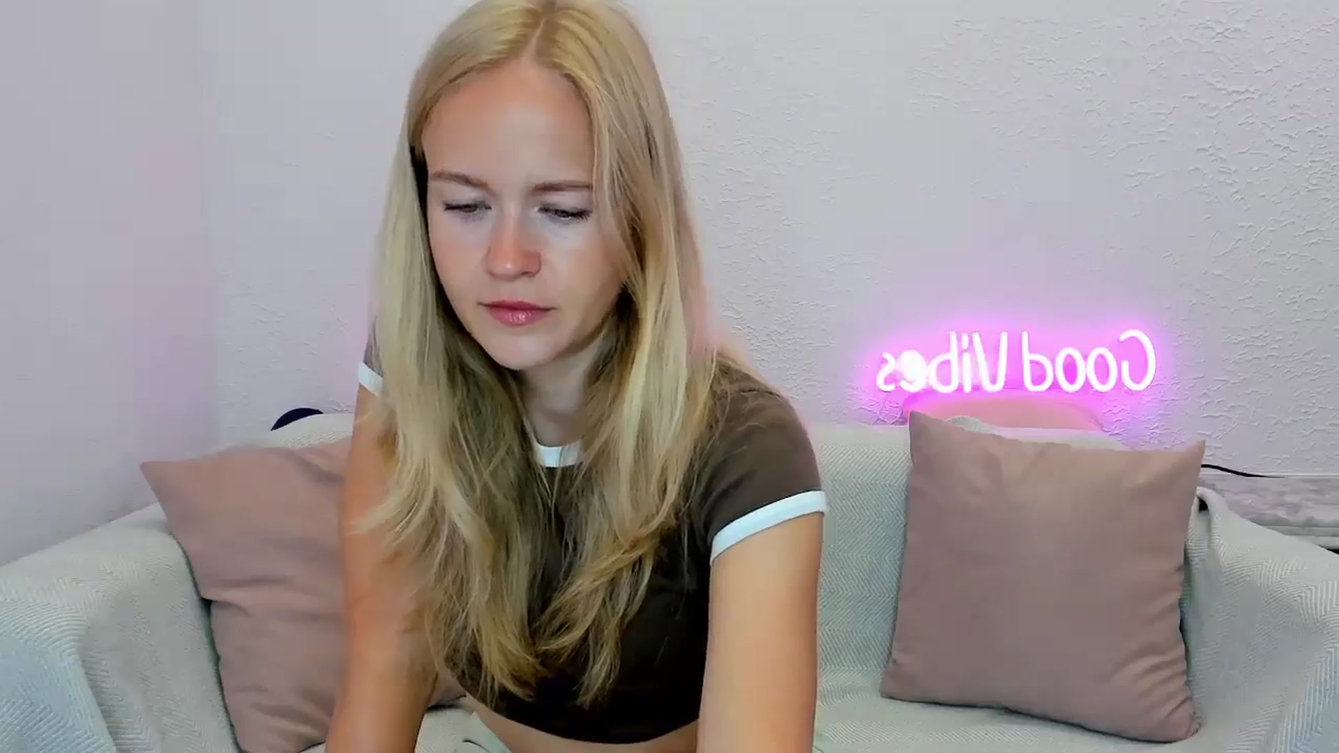 Gallery image thumbnail from Angel_Kristy's myfreecams stream on, 07/03/2024, 02:23 image 6 of 20