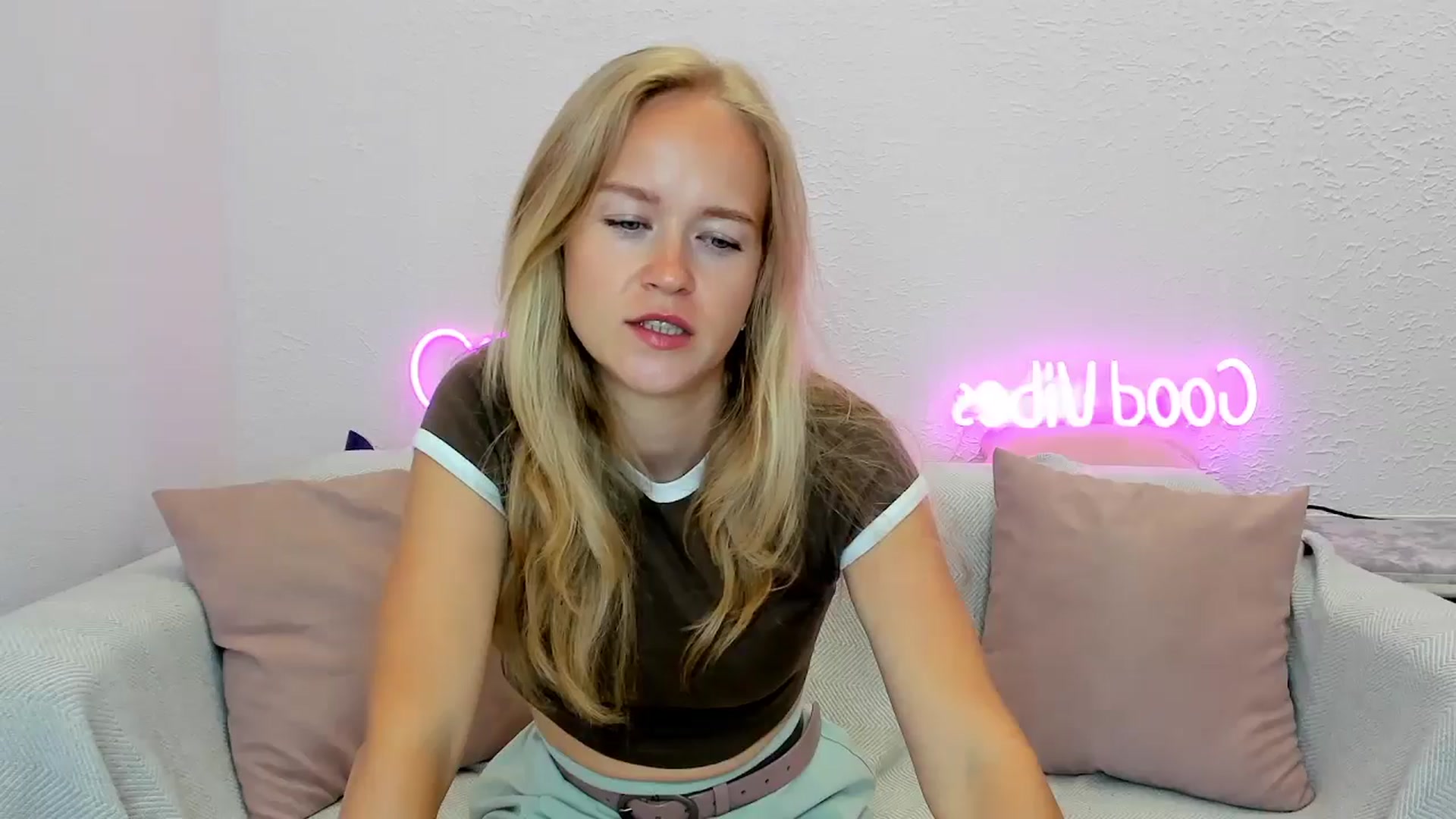 Gallery image thumbnail from Angel_Kristy's myfreecams stream on, 07/03/2024, 02:23 image 10 of 20