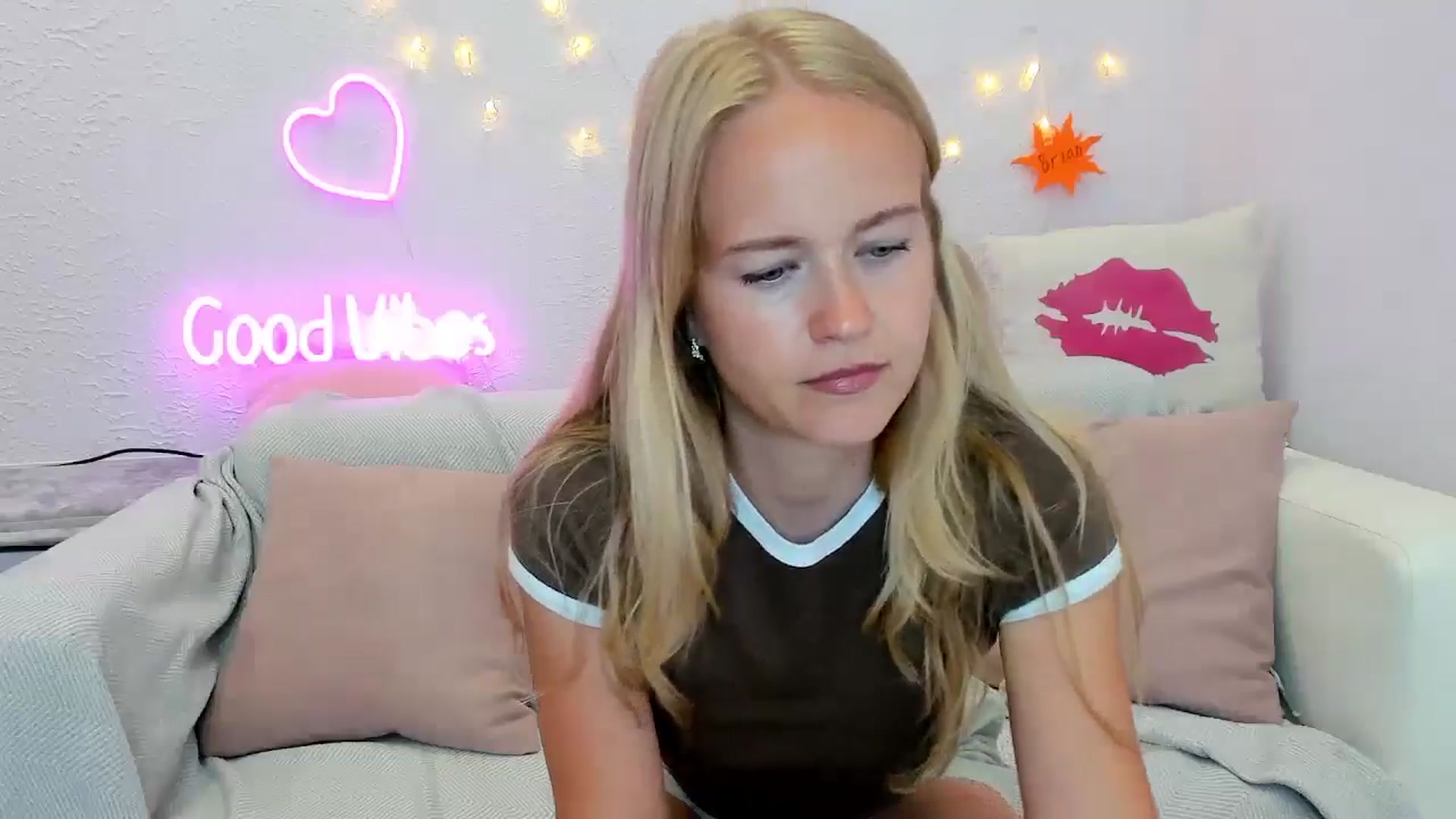 Gallery image thumbnail from Angel_Kristy's myfreecams stream on, 07/03/2024, 05:33 image 14 of 20