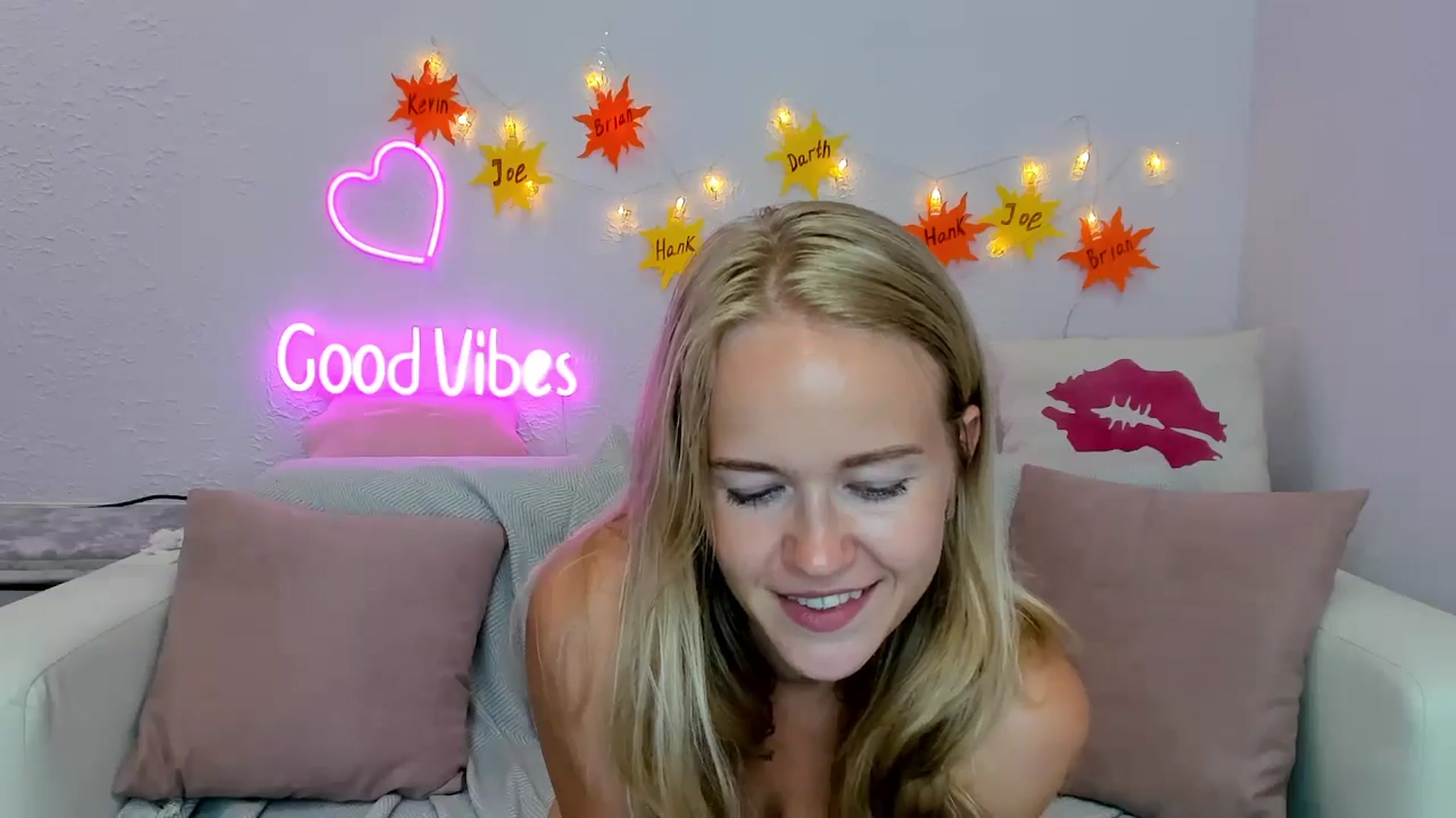 Gallery image thumbnail from Angel_Kristy's myfreecams stream on, 07/09/2024, 06:54 image 7 of 20