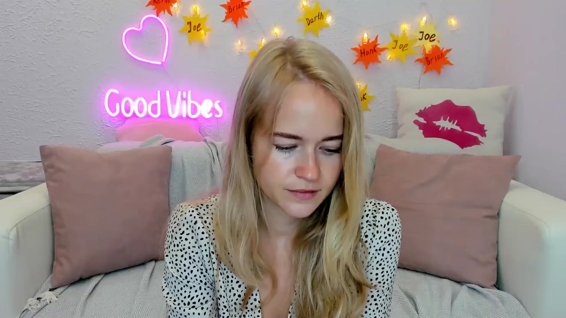 Gallery image thumbnail from Angel_Kristy's myfreecams stream on, 07/12/2024, 03:12 image 1 of 20