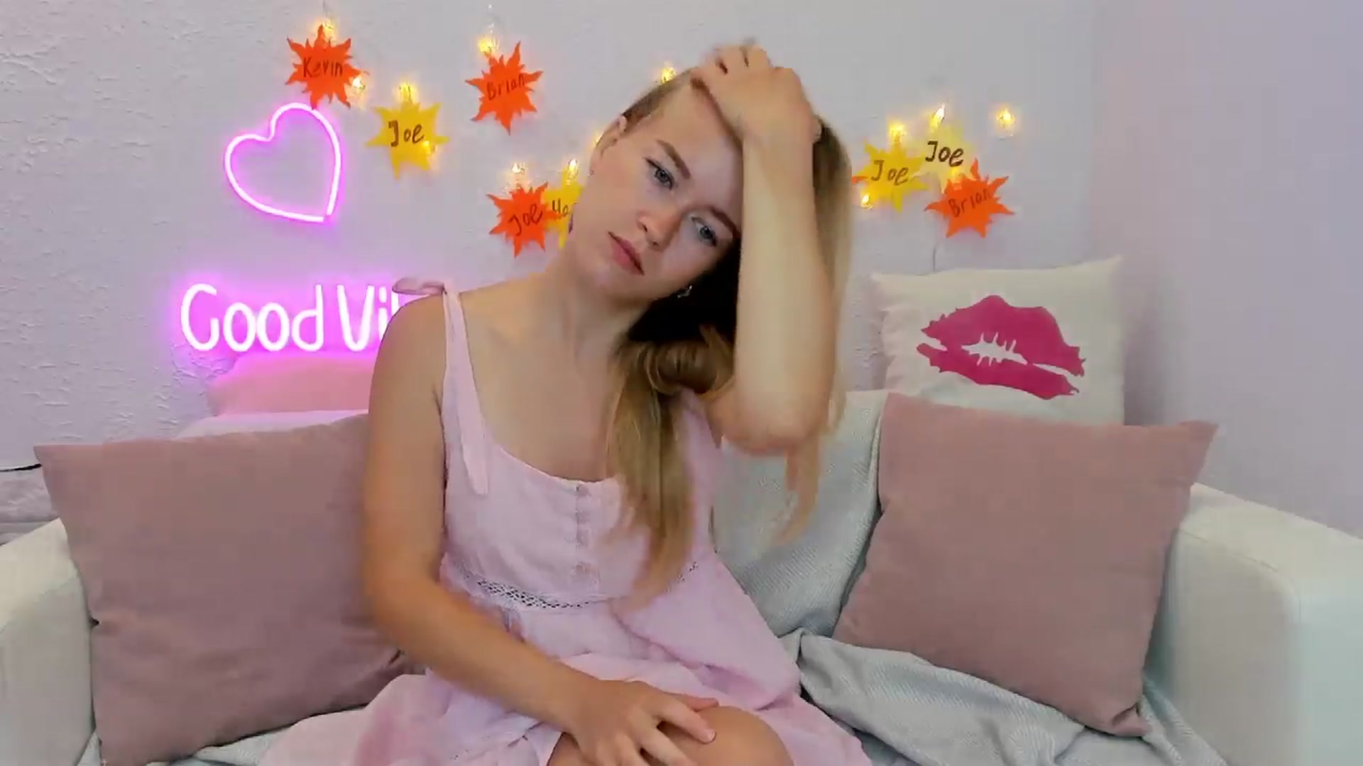 Gallery image thumbnail from Angel_Kristy's myfreecams stream on, 07/13/2024, 02:29 image 8 of 20