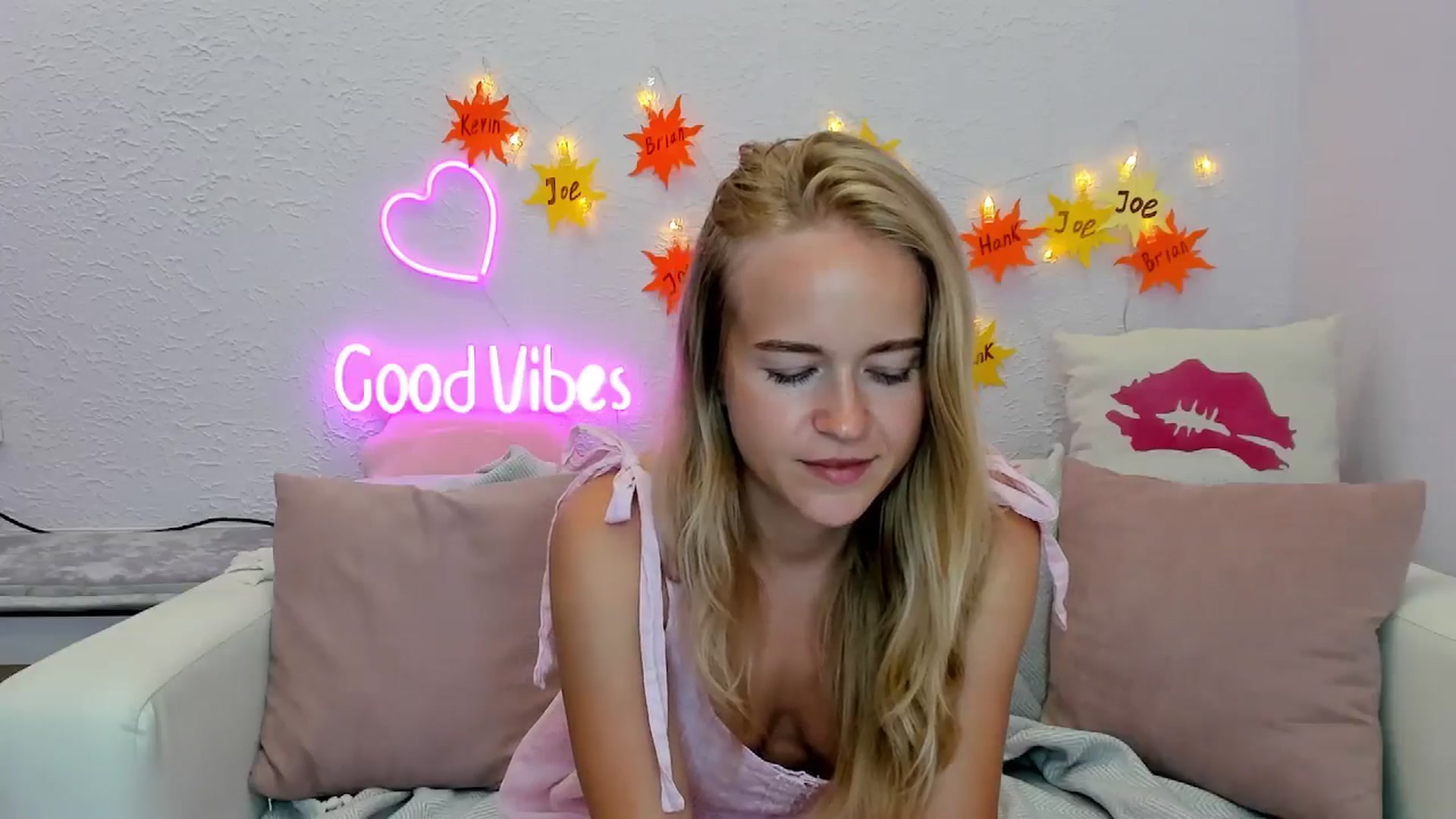 Gallery image thumbnail from Angel_Kristy's myfreecams stream on, 07/13/2024, 06:57 image 3 of 20