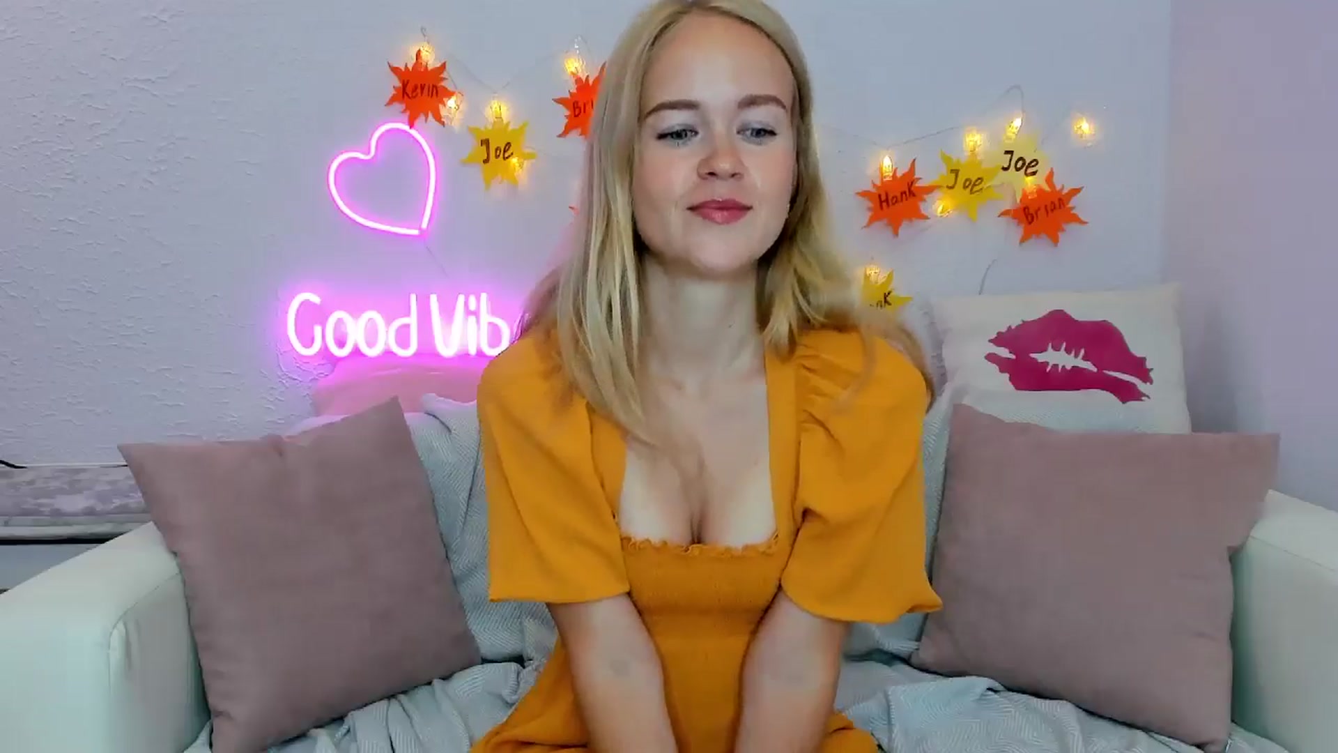 Gallery image thumbnail from Angel_Kristy's myfreecams stream on, 07/14/2024, 01:55 image 13 of 20