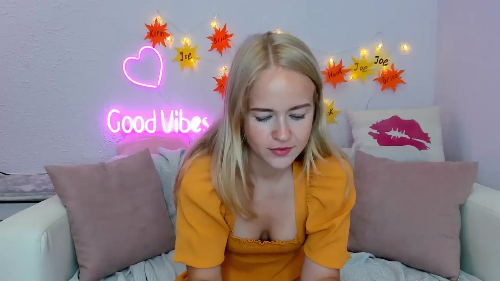 Gallery image thumbnail from Angel_Kristy's myfreecams stream on, 07/14/2024, 01:55 image 12 of 20