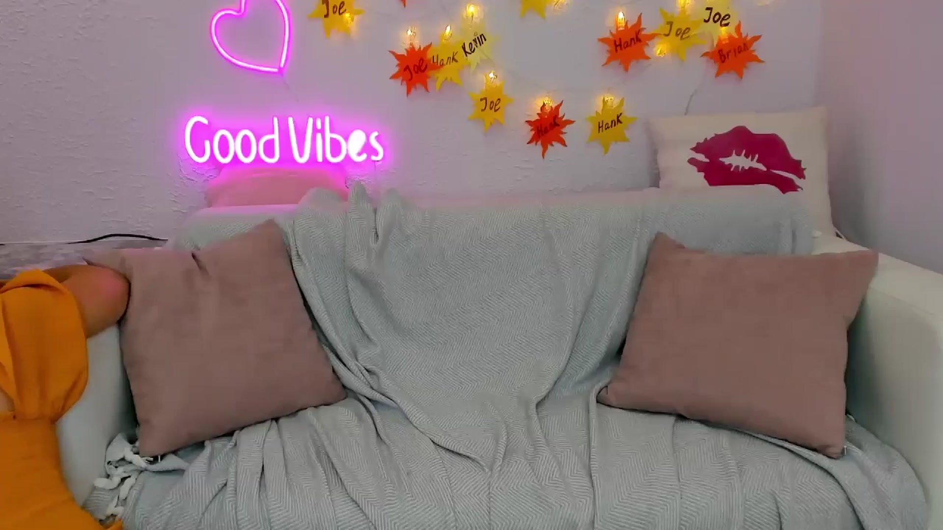 Gallery image thumbnail from Angel_Kristy's myfreecams stream on, 07/14/2024, 02:33 image 17 of 20