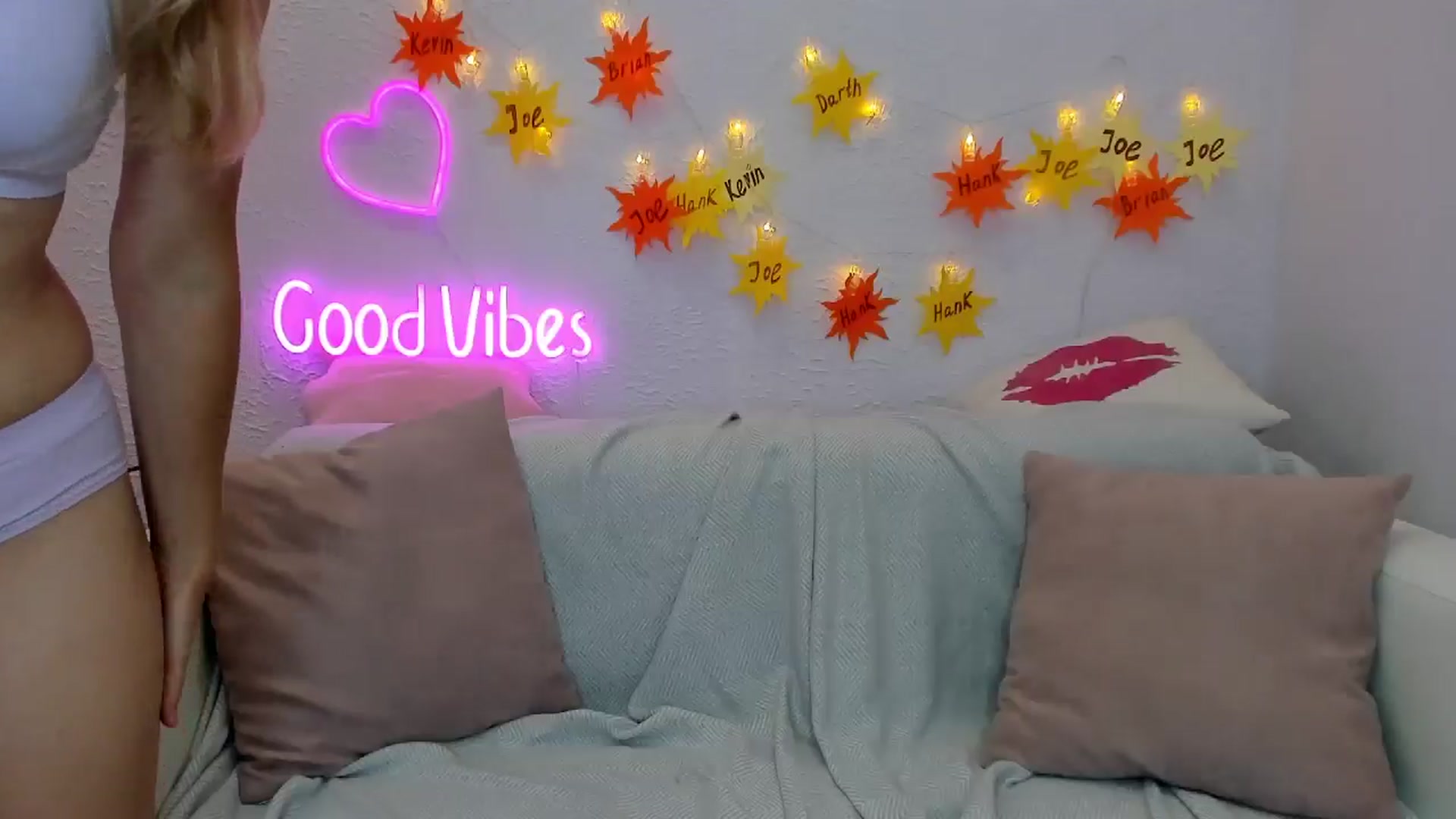 Gallery image thumbnail from Angel_Kristy's myfreecams stream on, 07/17/2024, 04:13 image 8 of 20