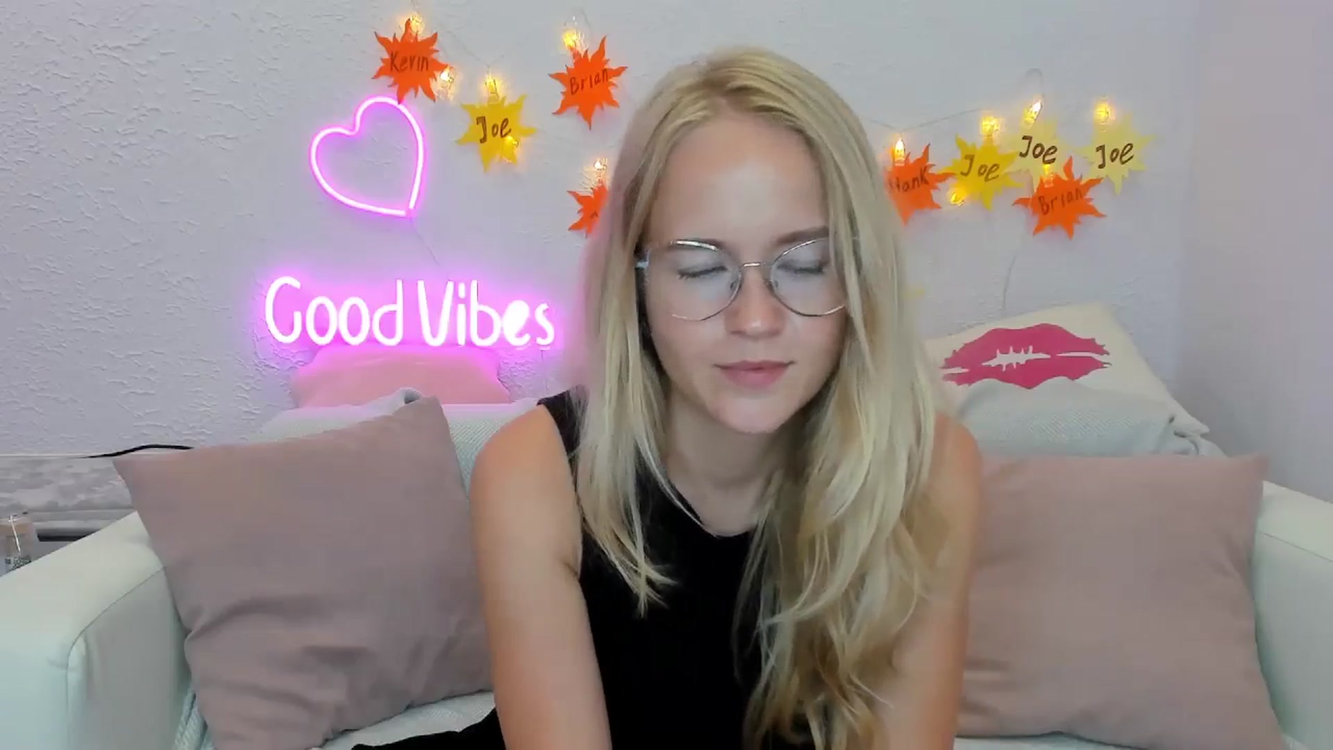 Gallery image thumbnail from Angel_Kristy's myfreecams stream on, 07/17/2024, 06:55 image 20 of 20