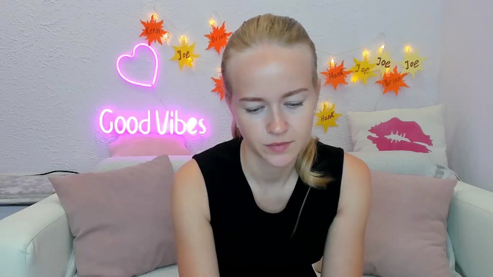 Gallery image thumbnail from Angel_Kristy's myfreecams stream on, 07/18/2024, 02:35 image 8 of 20