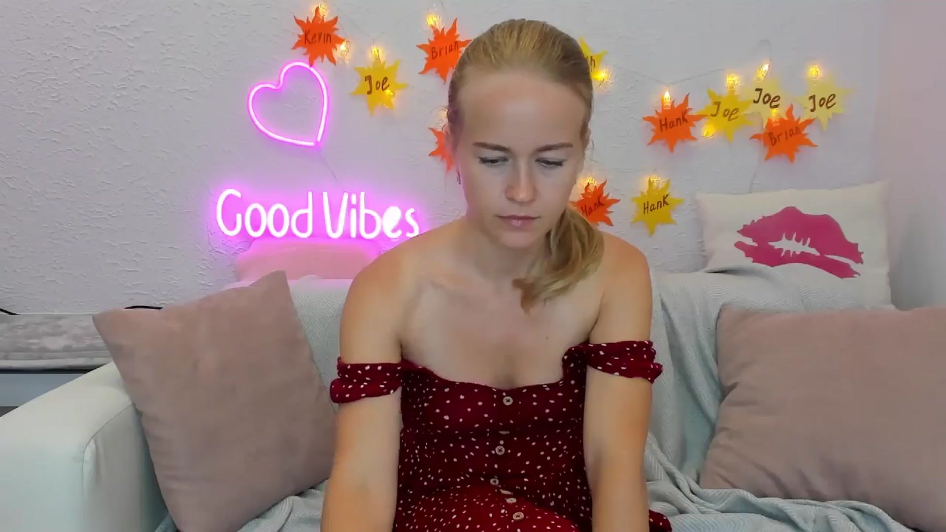 Gallery image thumbnail from Angel_Kristy's myfreecams stream on, 07/18/2024, 04:24 image 3 of 20