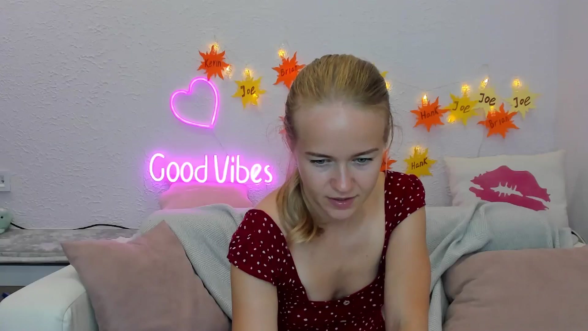 Gallery image thumbnail from Angel_Kristy's myfreecams stream on, 07/18/2024, 06:02 image 4 of 20