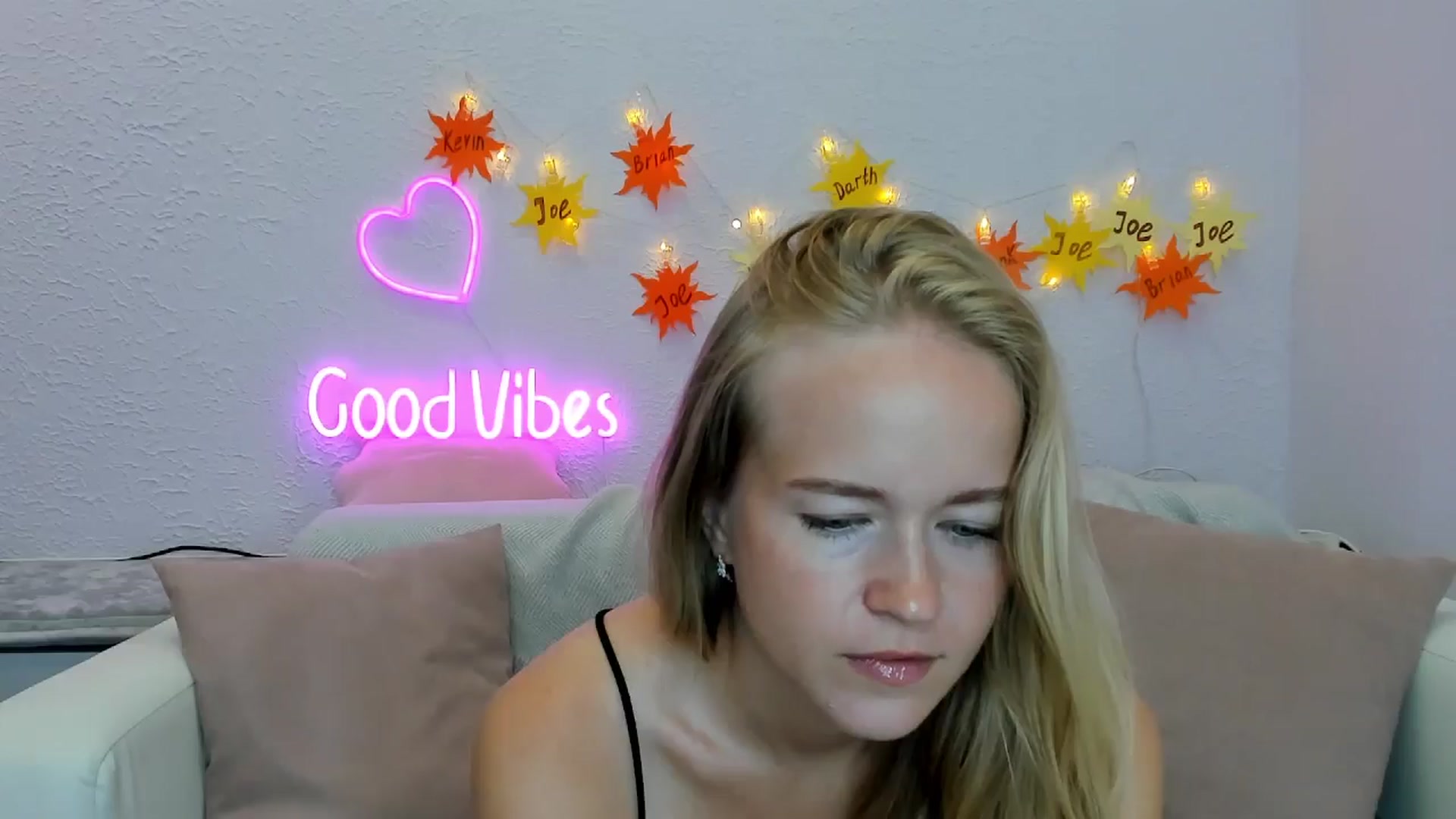 Gallery image thumbnail from Angel_Kristy's myfreecams stream on, 07/22/2024, 01:45 image 7 of 20