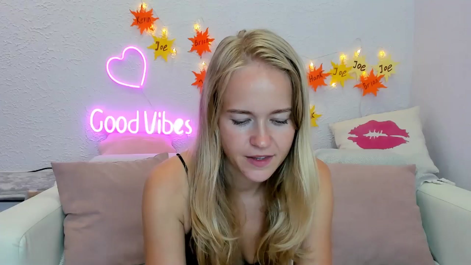 Gallery image thumbnail from Angel_Kristy's myfreecams stream on, 07/22/2024, 07:04 image 2 of 20