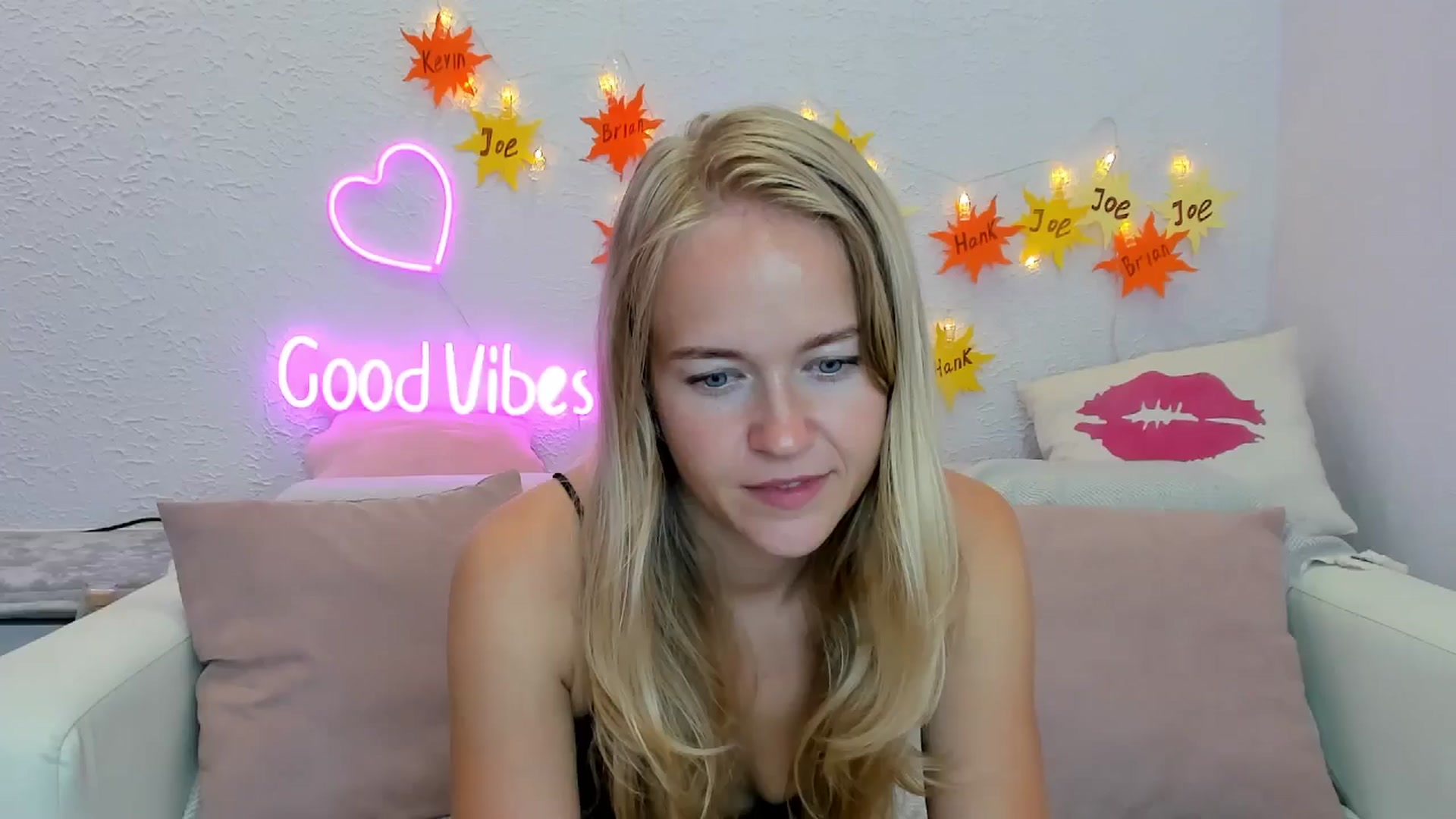 Gallery image thumbnail from Angel_Kristy's myfreecams stream on, 07/22/2024, 07:04 image 3 of 20