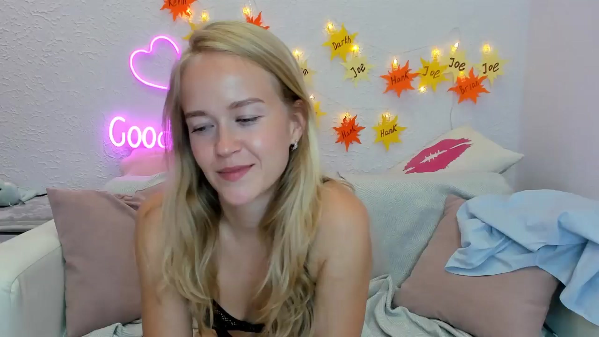 Gallery image thumbnail from Angel_Kristy's myfreecams stream on, 07/23/2024, 04:36 image 18 of 20