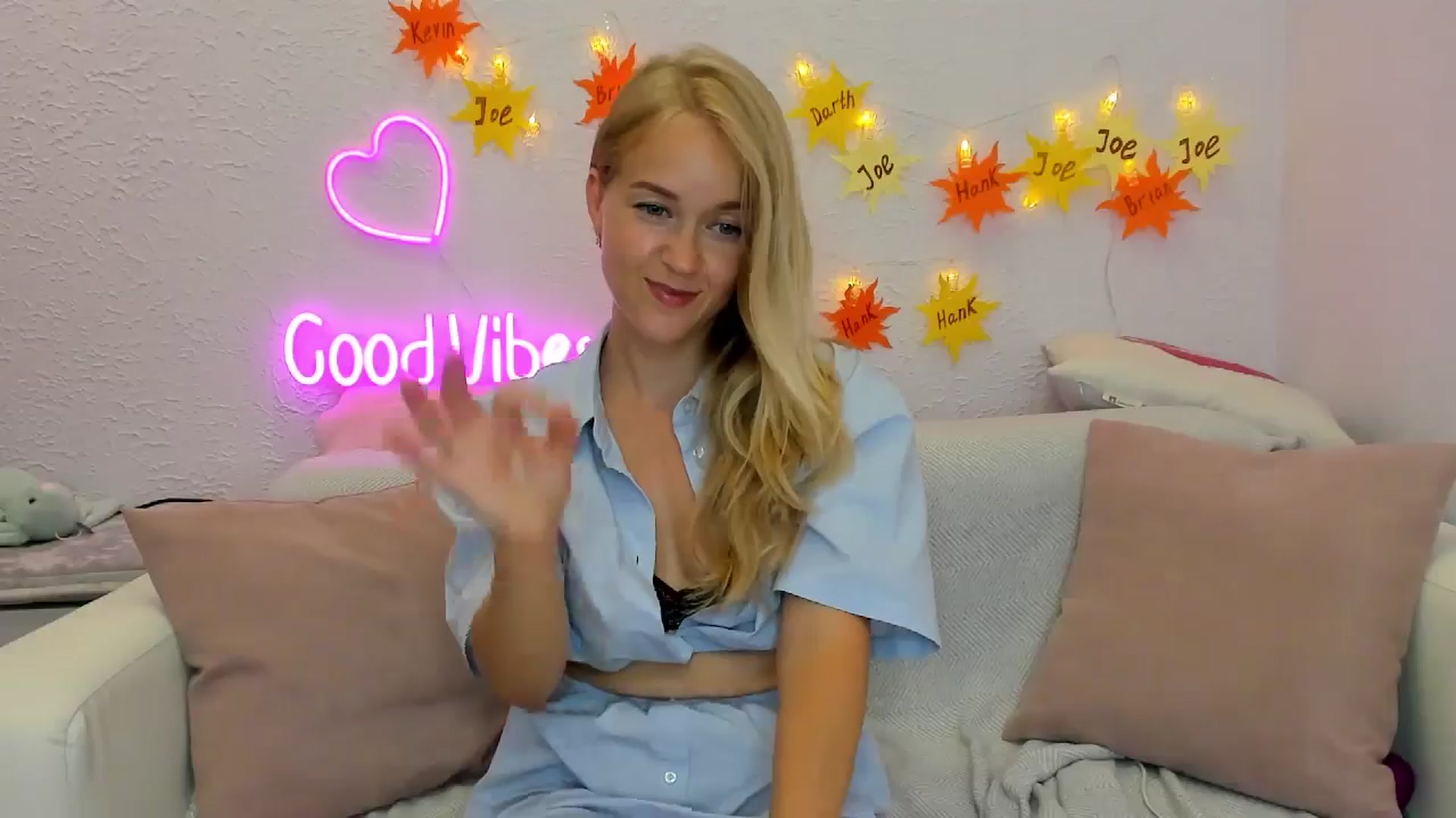 Gallery image thumbnail from Angel_Kristy's myfreecams stream on, 07/23/2024, 06:54 image 15 of 20