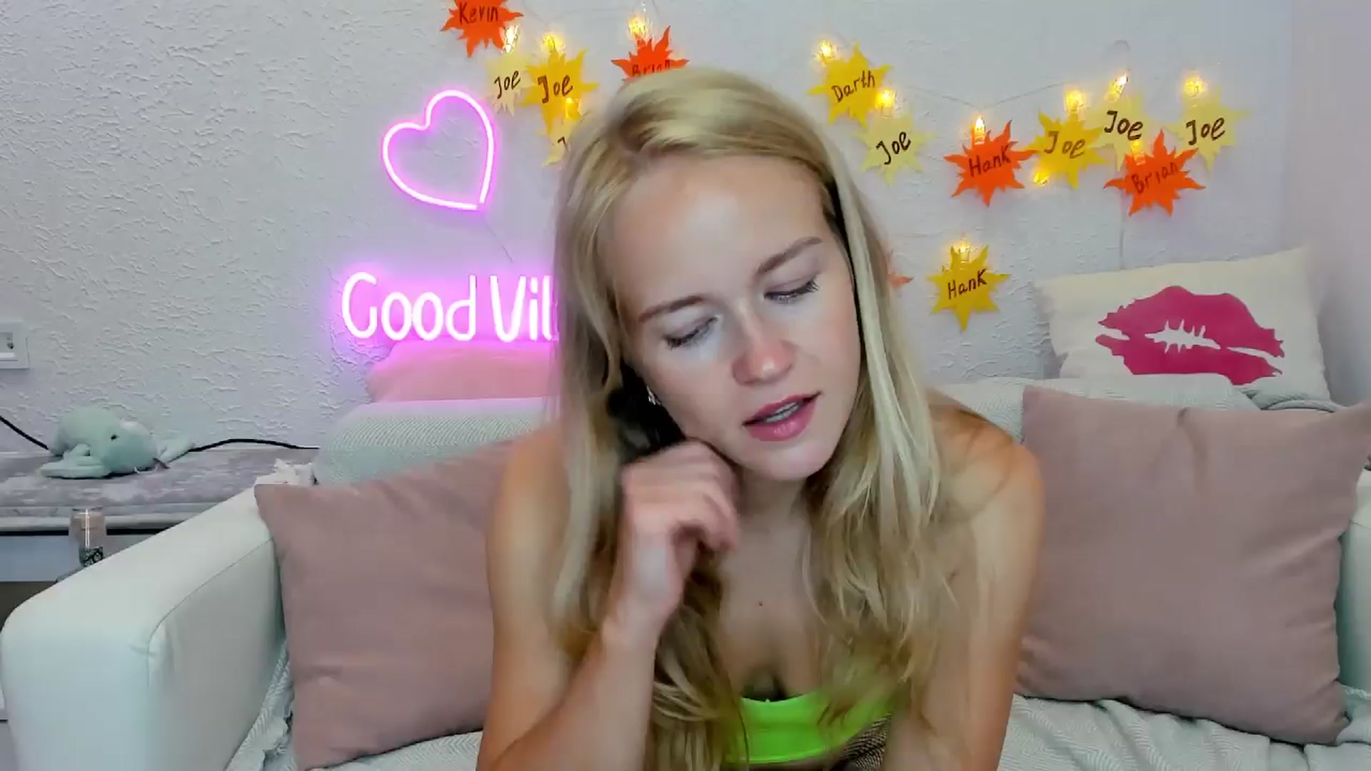 Gallery image thumbnail from Angel_Kristy's myfreecams stream on, 07/26/2024, 05:51 image 1 of 20