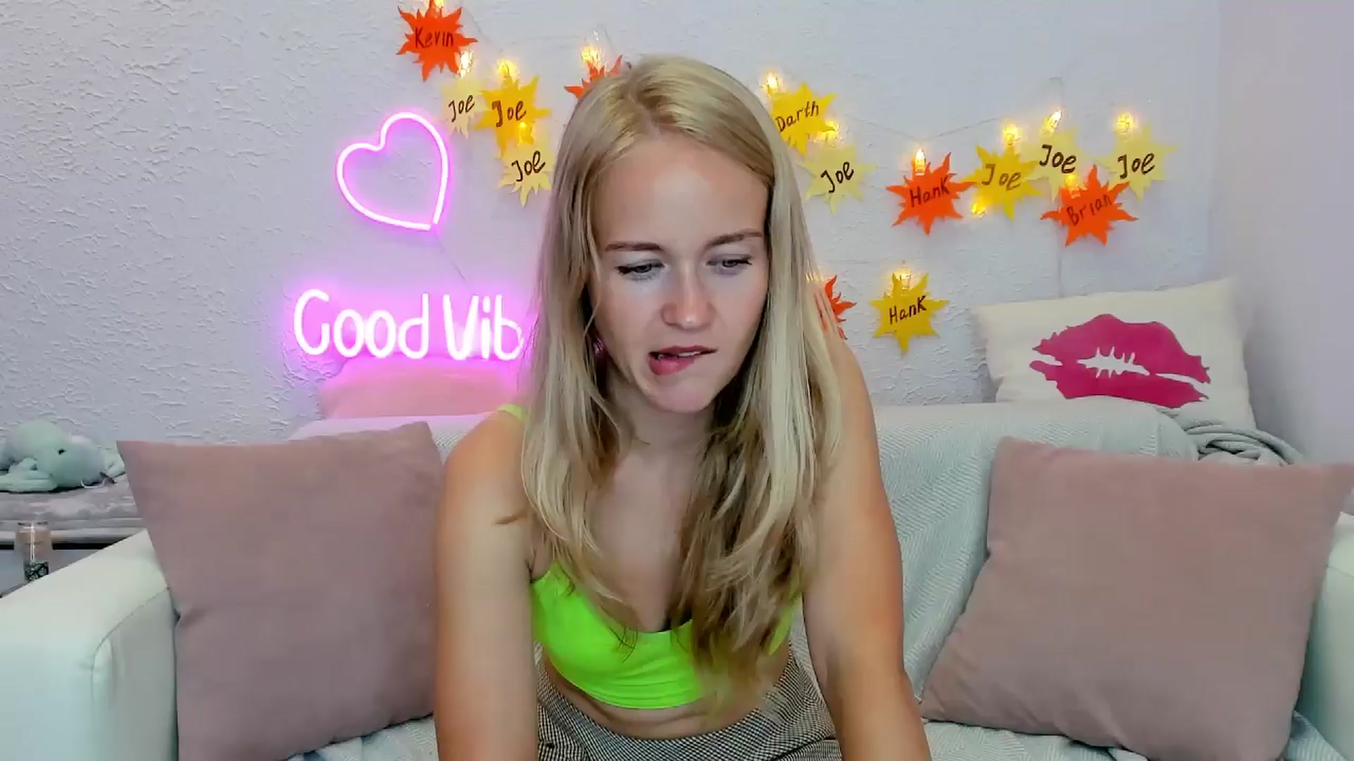 Gallery image thumbnail from Angel_Kristy's myfreecams stream on, 07/26/2024, 06:13 image 17 of 20
