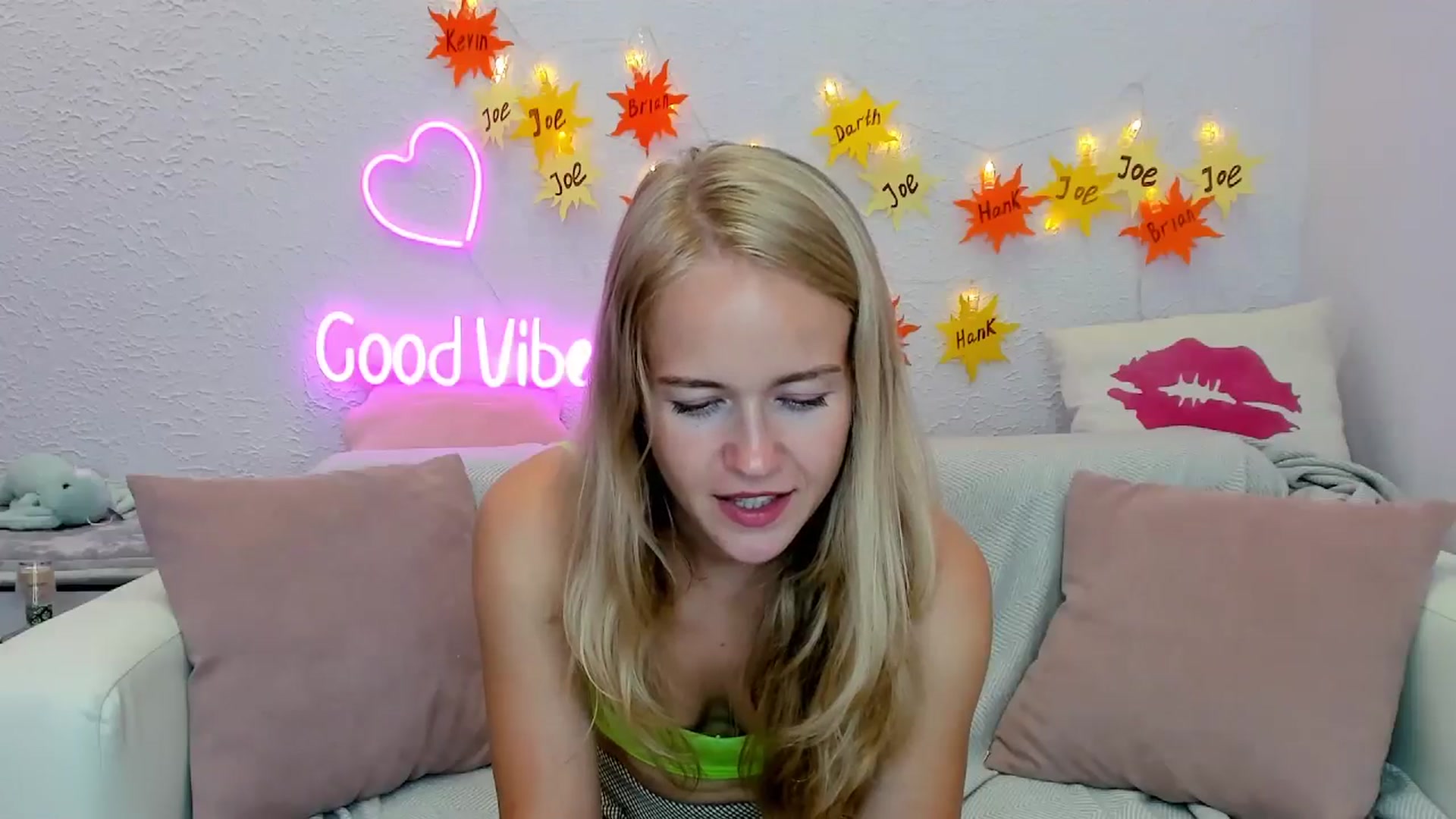 Gallery image thumbnail from Angel_Kristy's myfreecams stream on, 07/26/2024, 06:13 image 18 of 20