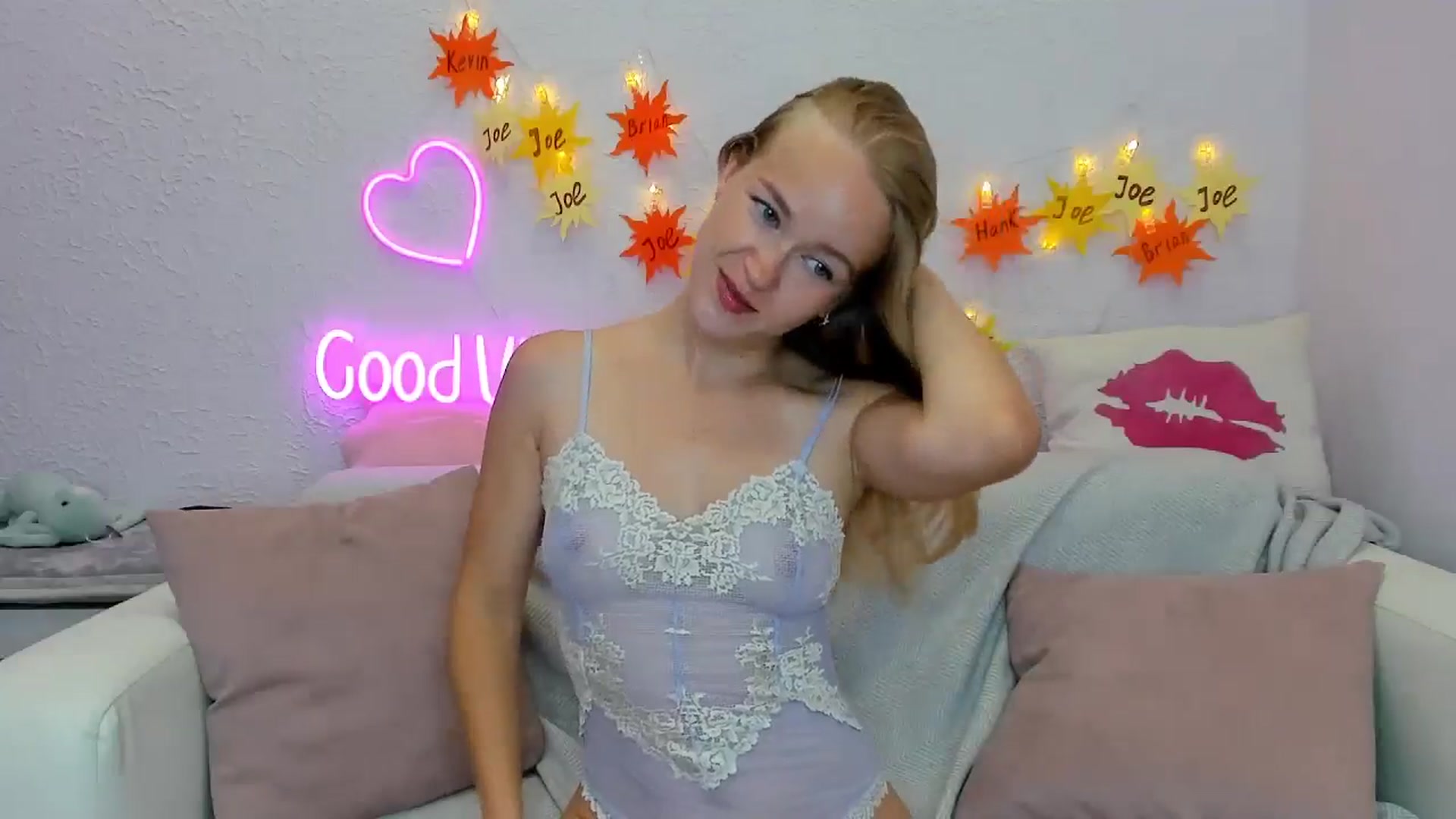 Gallery image thumbnail from Angel_Kristy's myfreecams stream on, 07/28/2024, 02:03 image 2 of 20