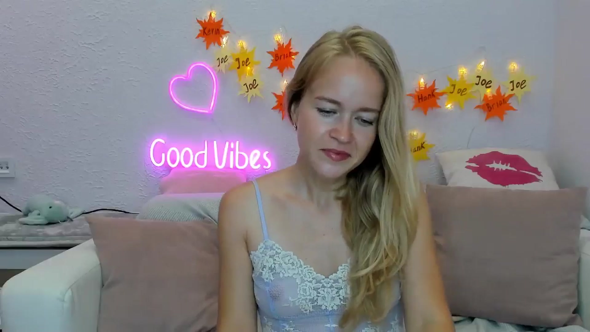 Gallery image thumbnail from Angel_Kristy's myfreecams stream on, 07/28/2024, 02:45 image 6 of 20