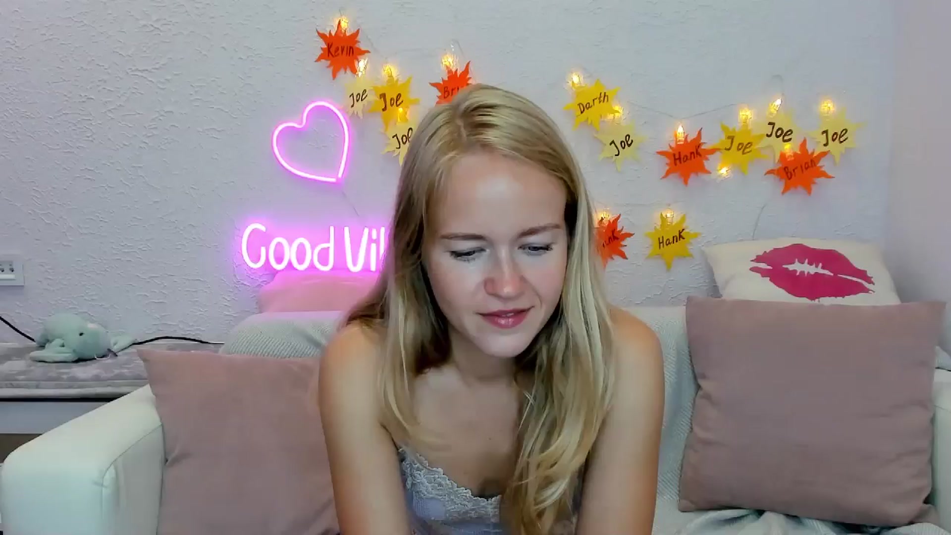 Gallery image thumbnail from Angel_Kristy's myfreecams stream on, 07/28/2024, 02:45 image 1 of 20