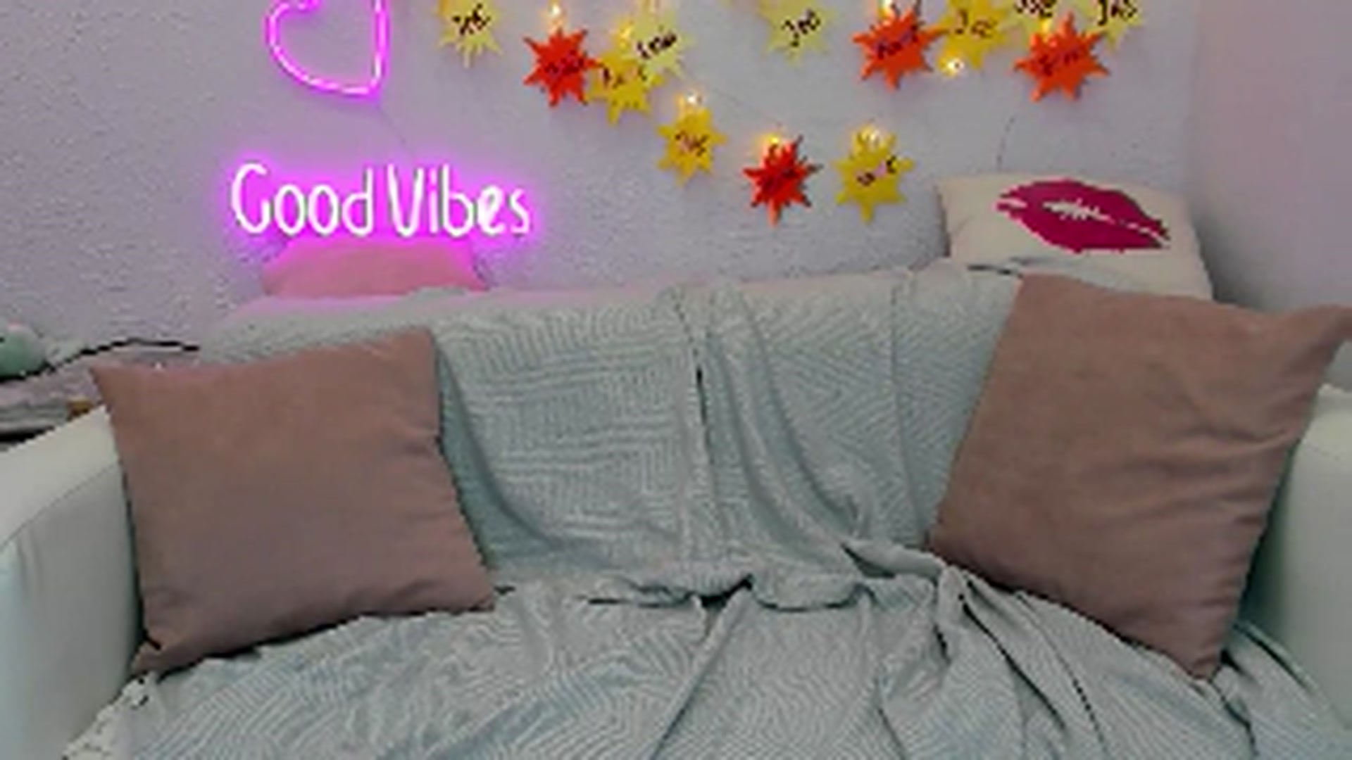 Gallery image thumbnail from Angel_Kristy's myfreecams stream on, 07/28/2024, 05:37 image 16 of 20