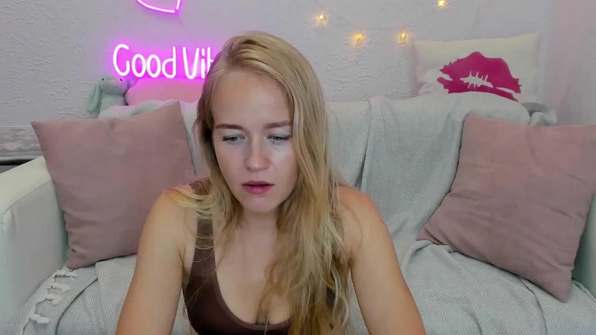 Gallery image thumbnail from Angel_Kristy's myfreecams stream on, 08/09/2024, 06:33 image 12 of 20