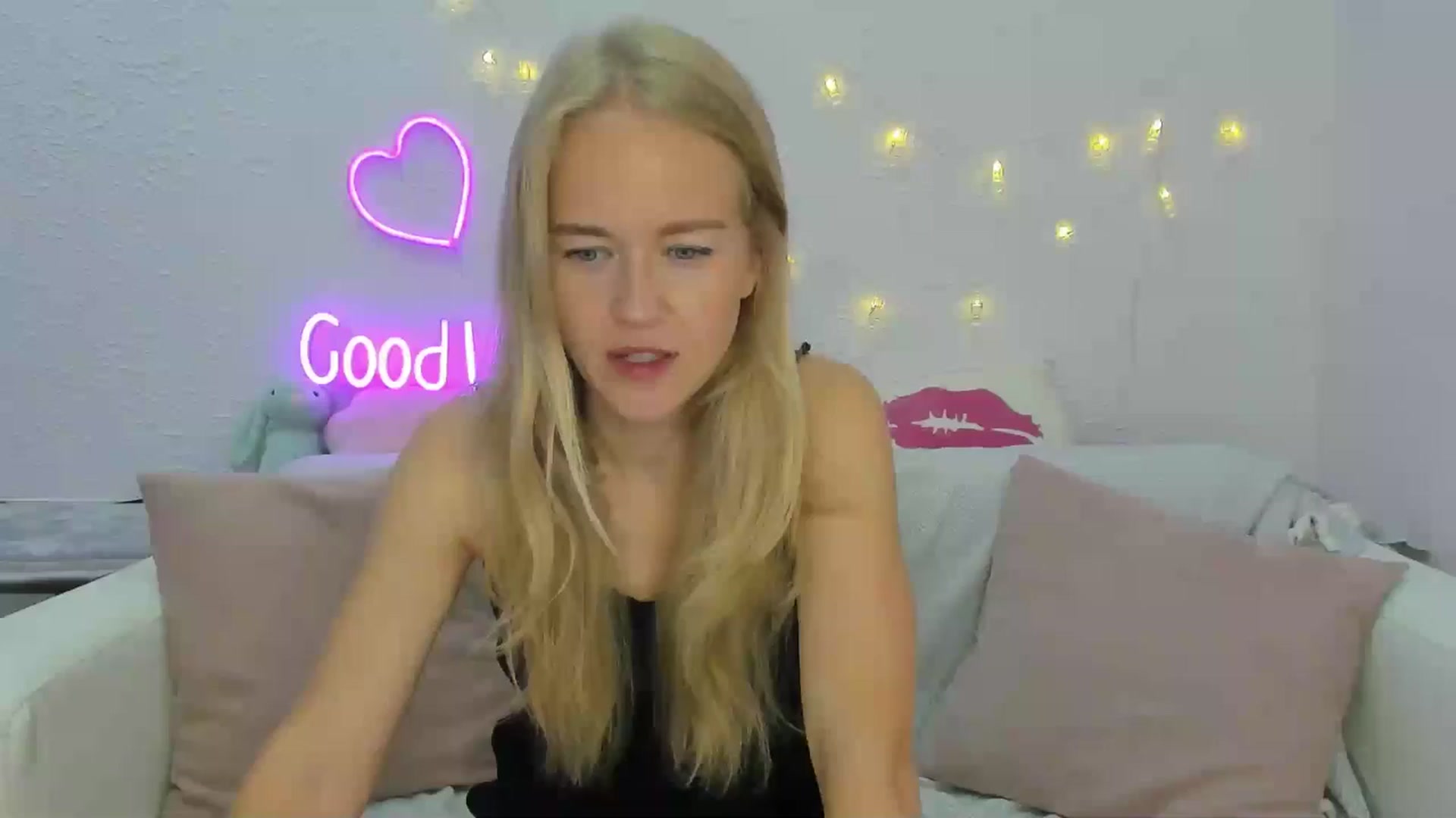 Gallery image thumbnail from Angel_Kristy's myfreecams stream on, 08/10/2024, 02:39 image 2 of 20