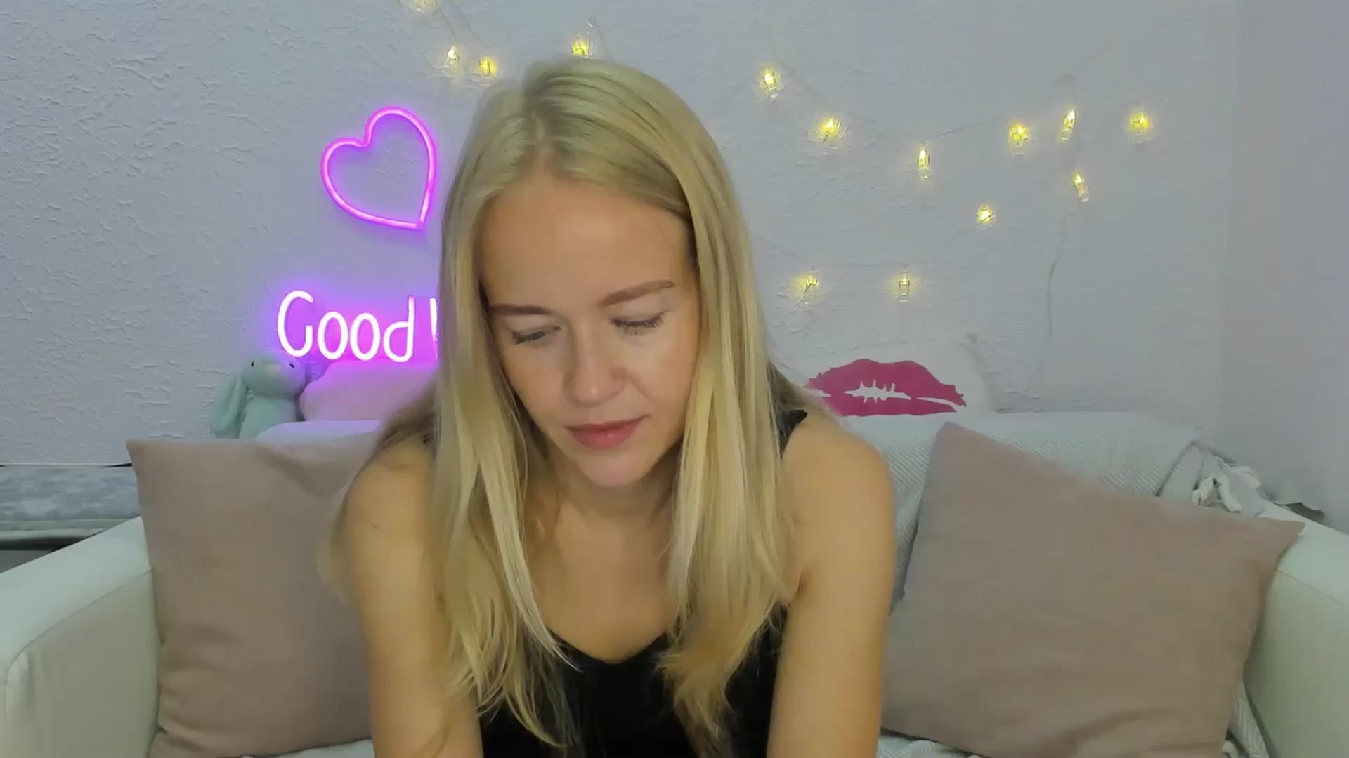 Gallery image thumbnail from Angel_Kristy's myfreecams stream on, 08/10/2024, 02:39 image 8 of 20