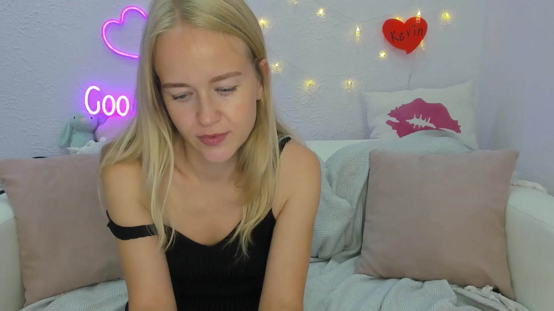 Gallery image thumbnail from Angel_Kristy's myfreecams stream on, 08/10/2024, 06:57 image 19 of 20
