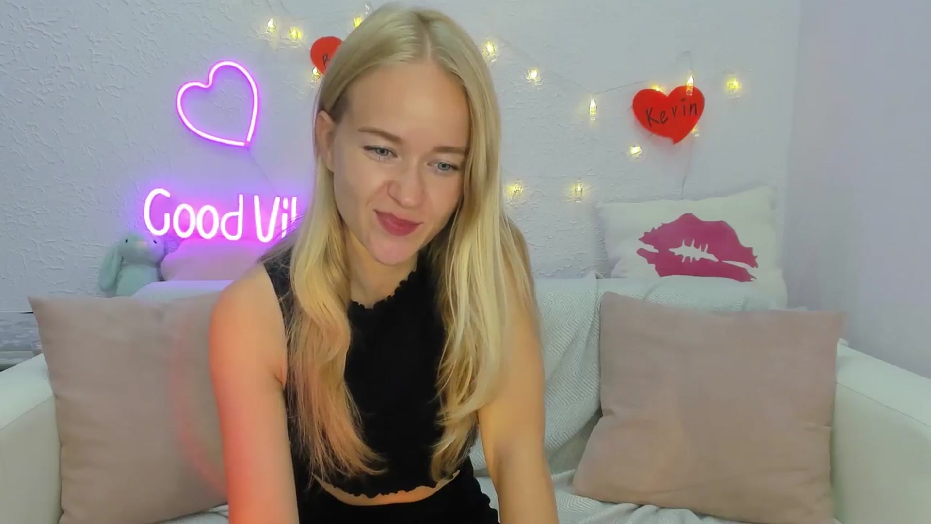 Gallery image thumbnail from Angel_Kristy's myfreecams stream on, 08/14/2024, 05:08 image 3 of 20