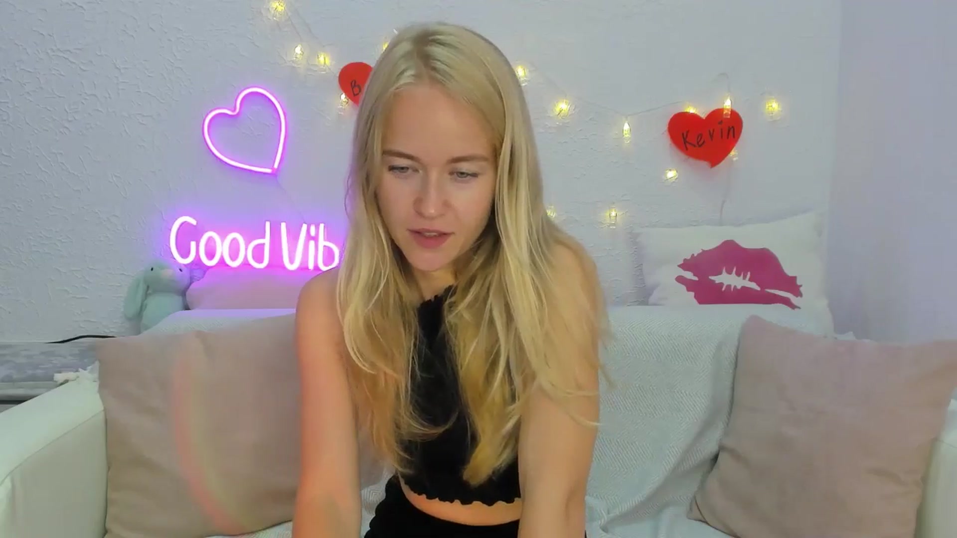 Gallery image thumbnail from Angel_Kristy's myfreecams stream on, 08/14/2024, 05:48 image 6 of 20