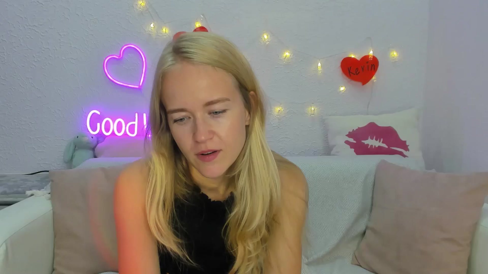 Gallery image thumbnail from Angel_Kristy's myfreecams stream on, 08/14/2024, 05:48 image 1 of 20