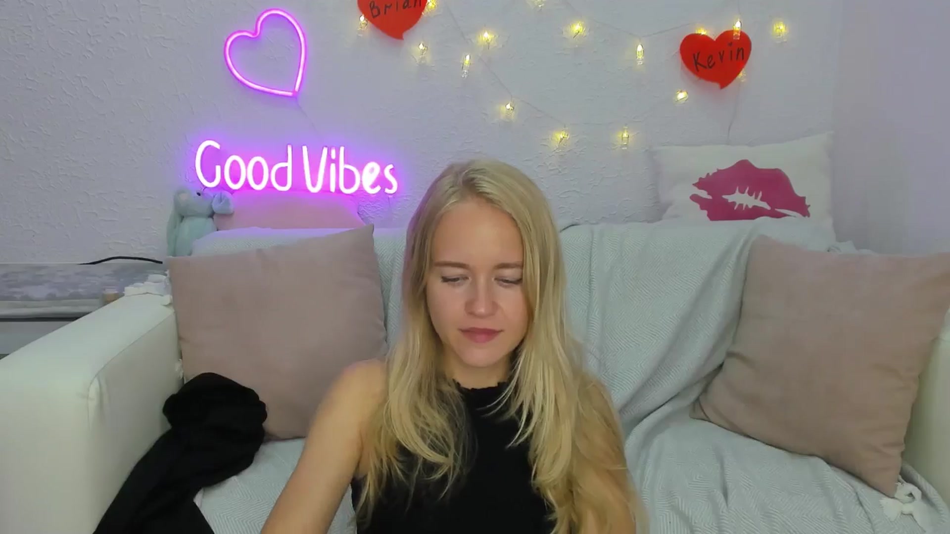 Gallery image thumbnail from Angel_Kristy's myfreecams stream on, 08/14/2024, 06:55 image 20 of 20