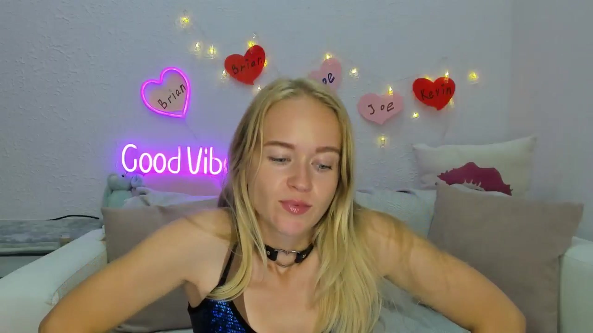 Gallery image thumbnail from Angel_Kristy's myfreecams stream on, 08/15/2024, 05:51 image 7 of 20