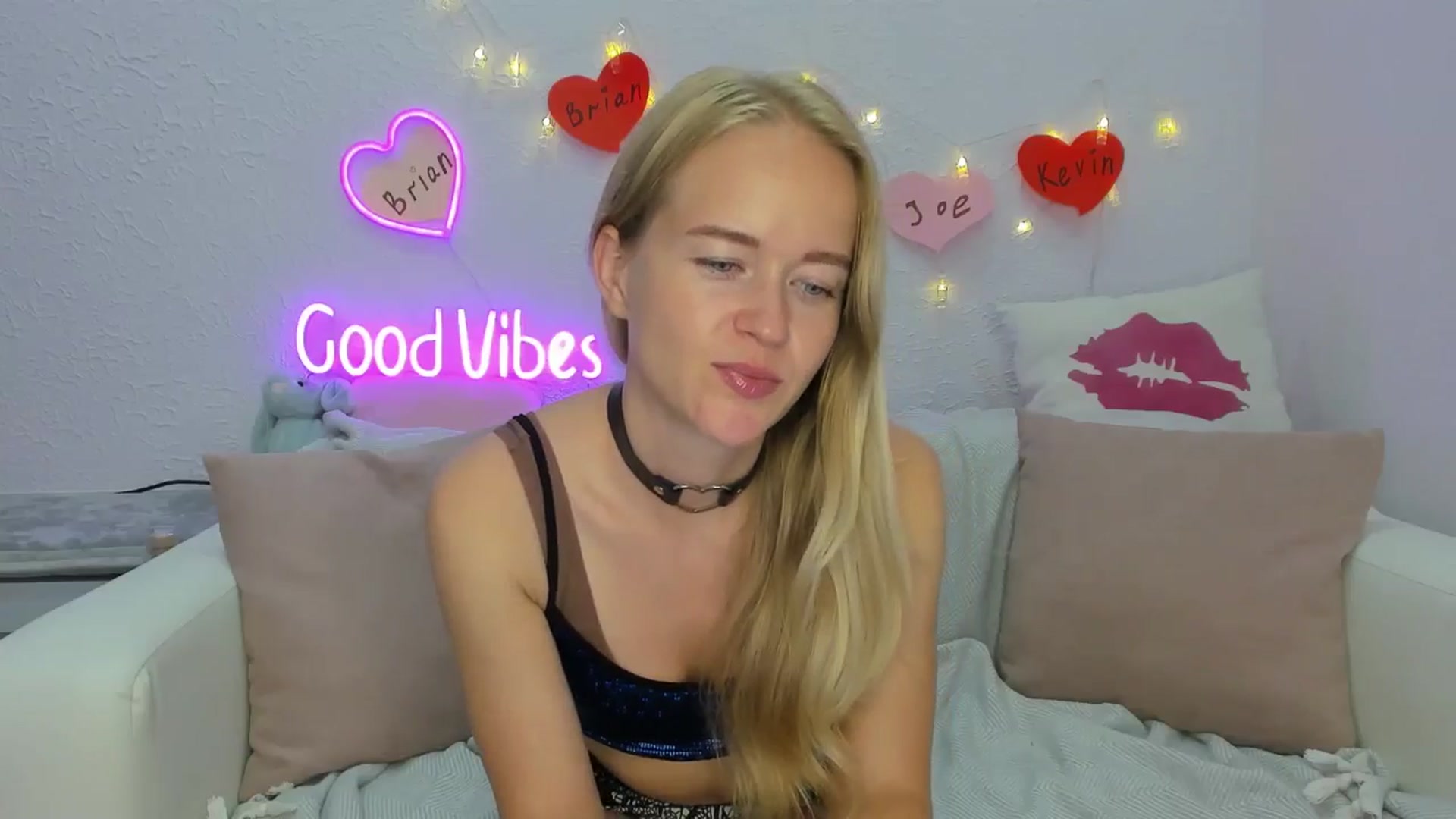Gallery image thumbnail from Angel_Kristy's myfreecams stream on, 08/15/2024, 05:51 image 14 of 20